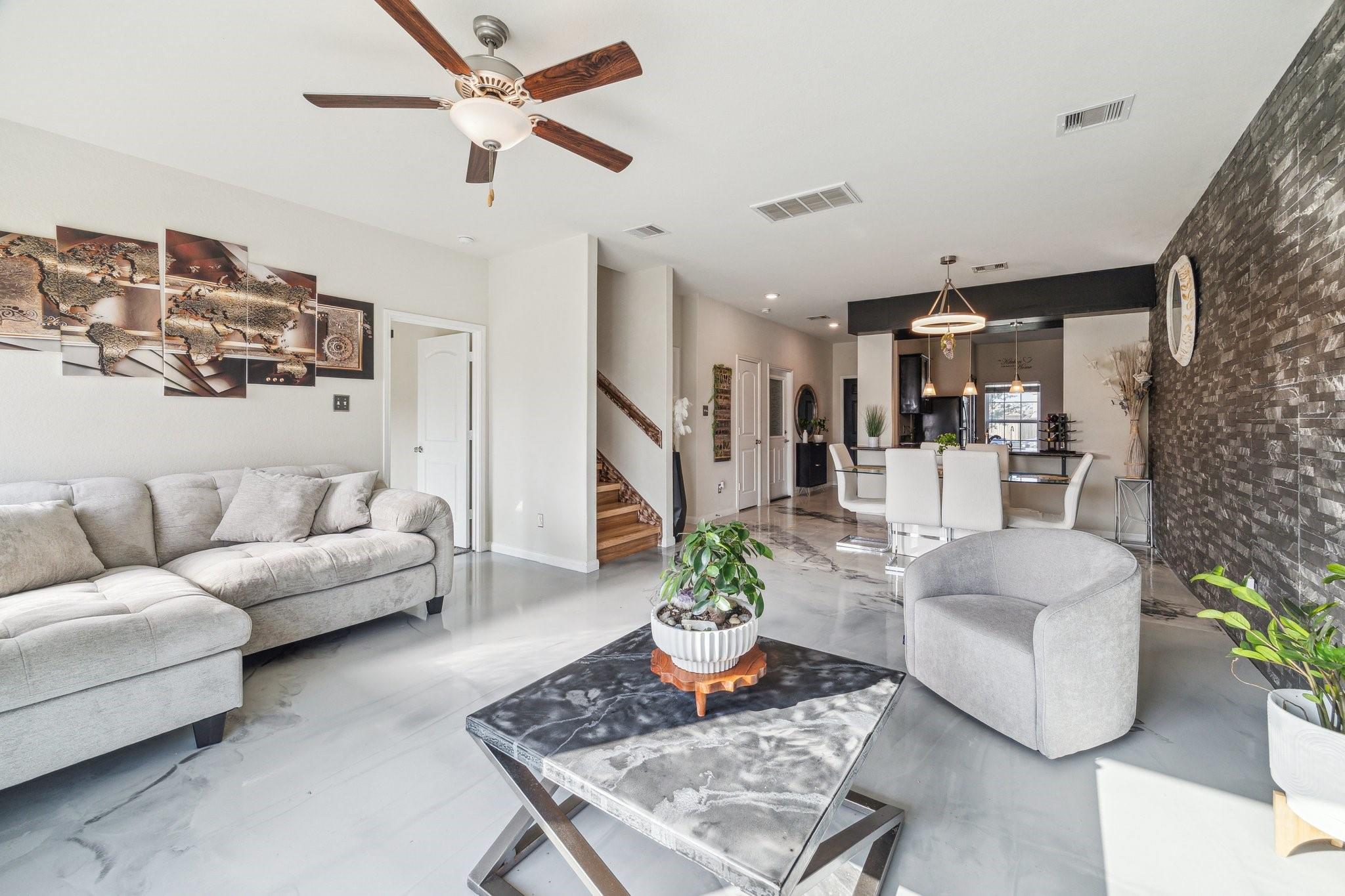 15203 Albert Oak Drive