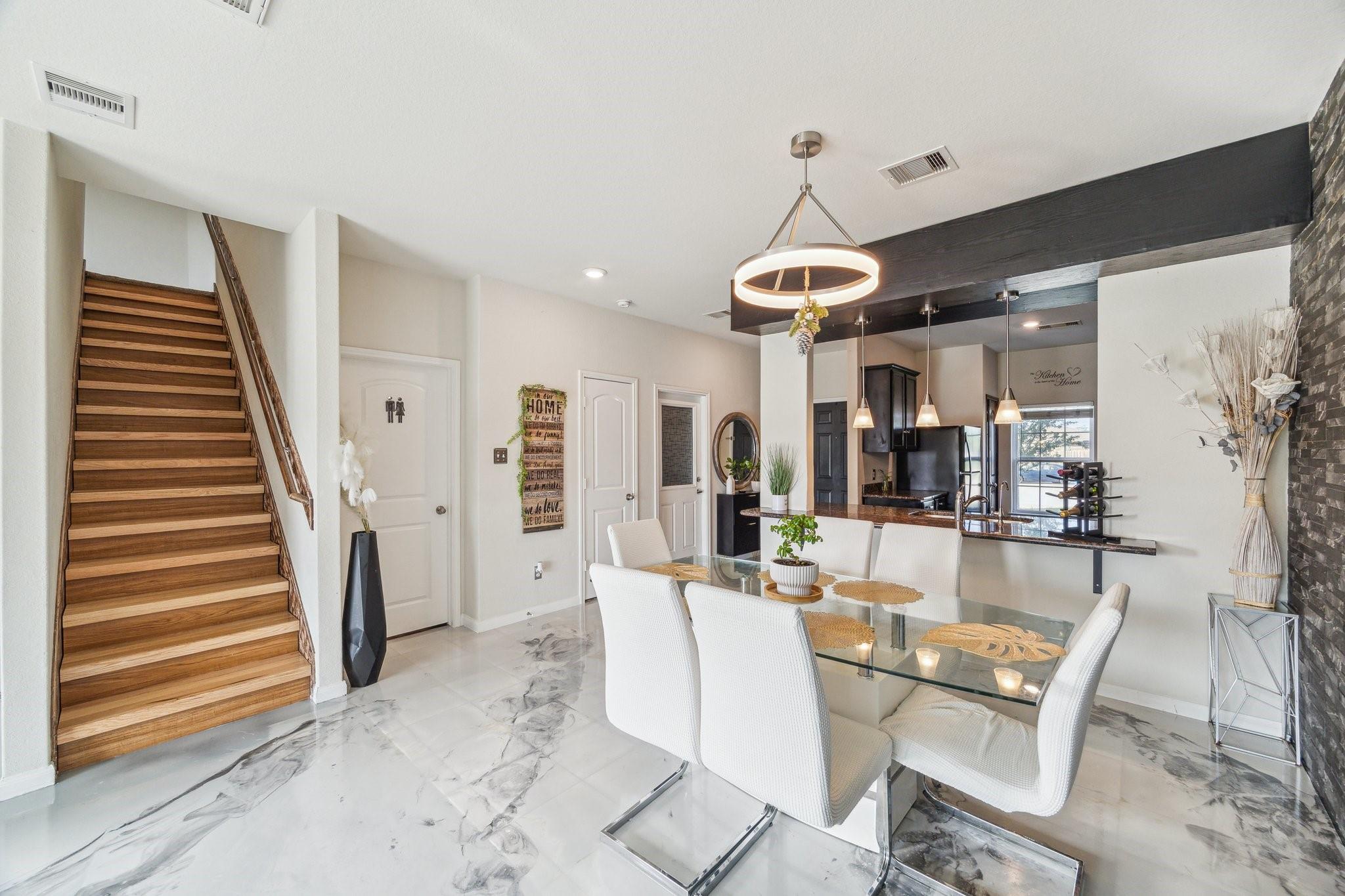 15203 Albert Oak Drive