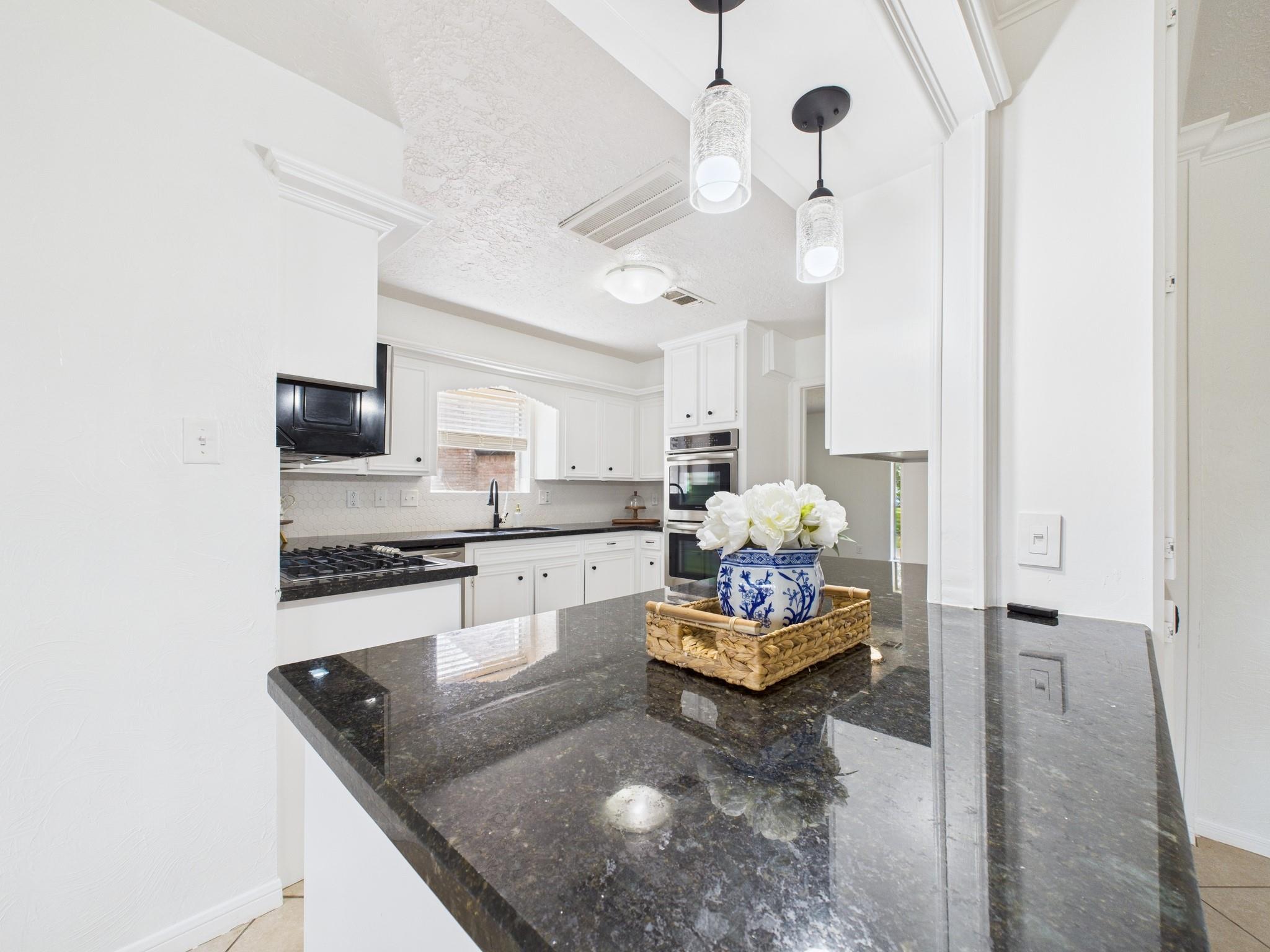 8315 Lichen Lane