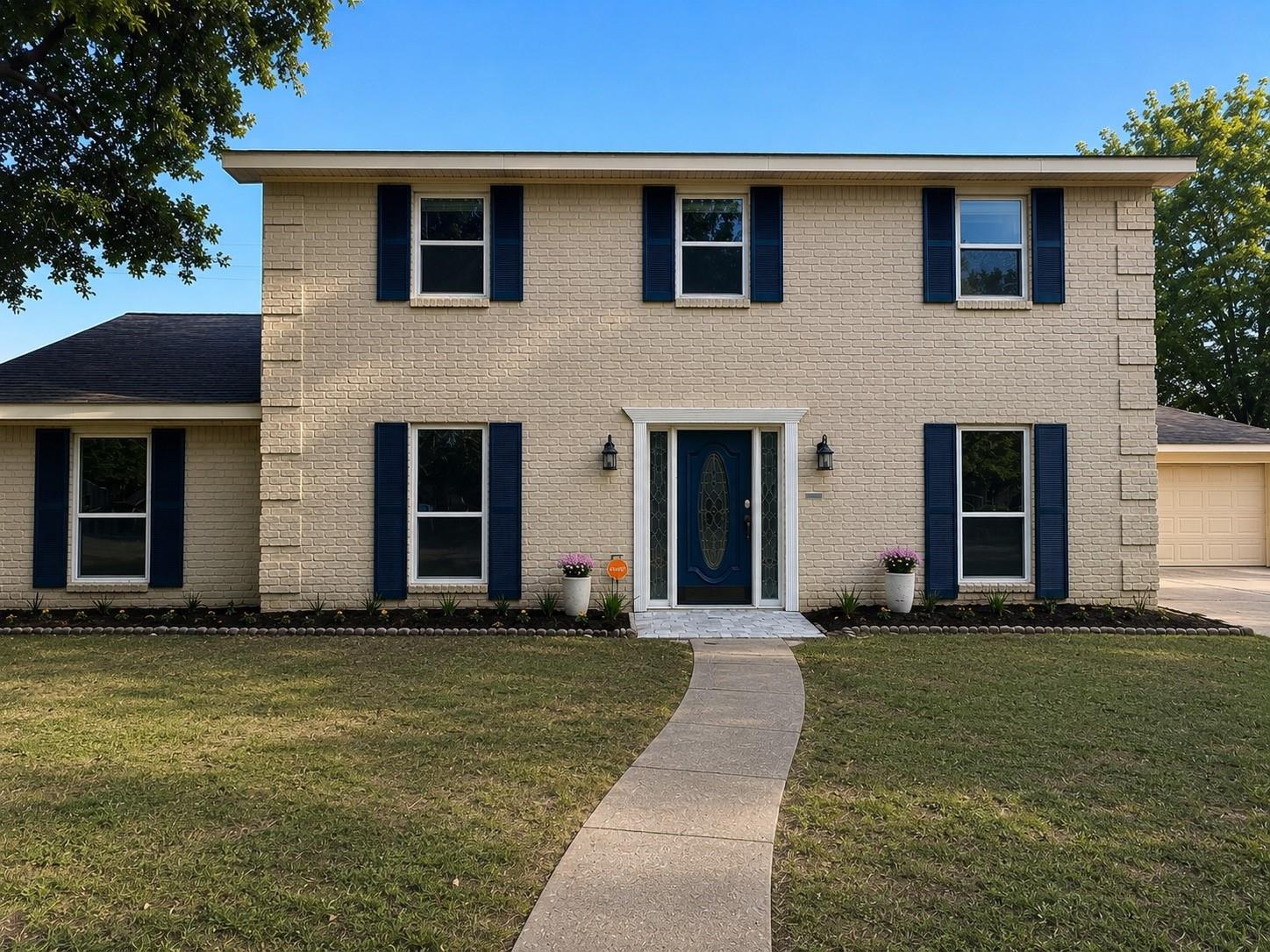 8315 Lichen Lane