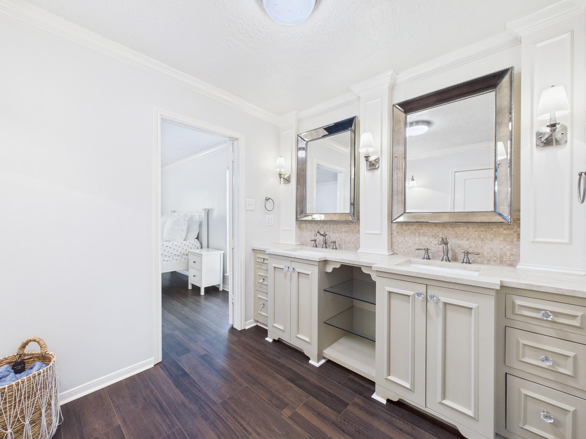 8315 Lichen Lane