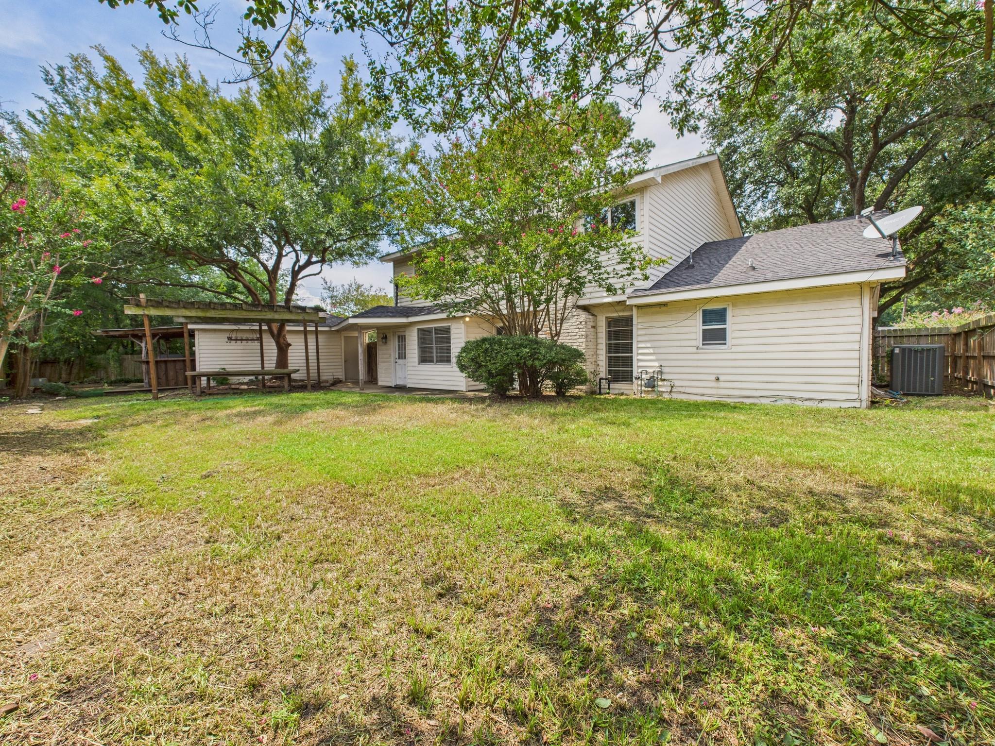 8315 Lichen Lane