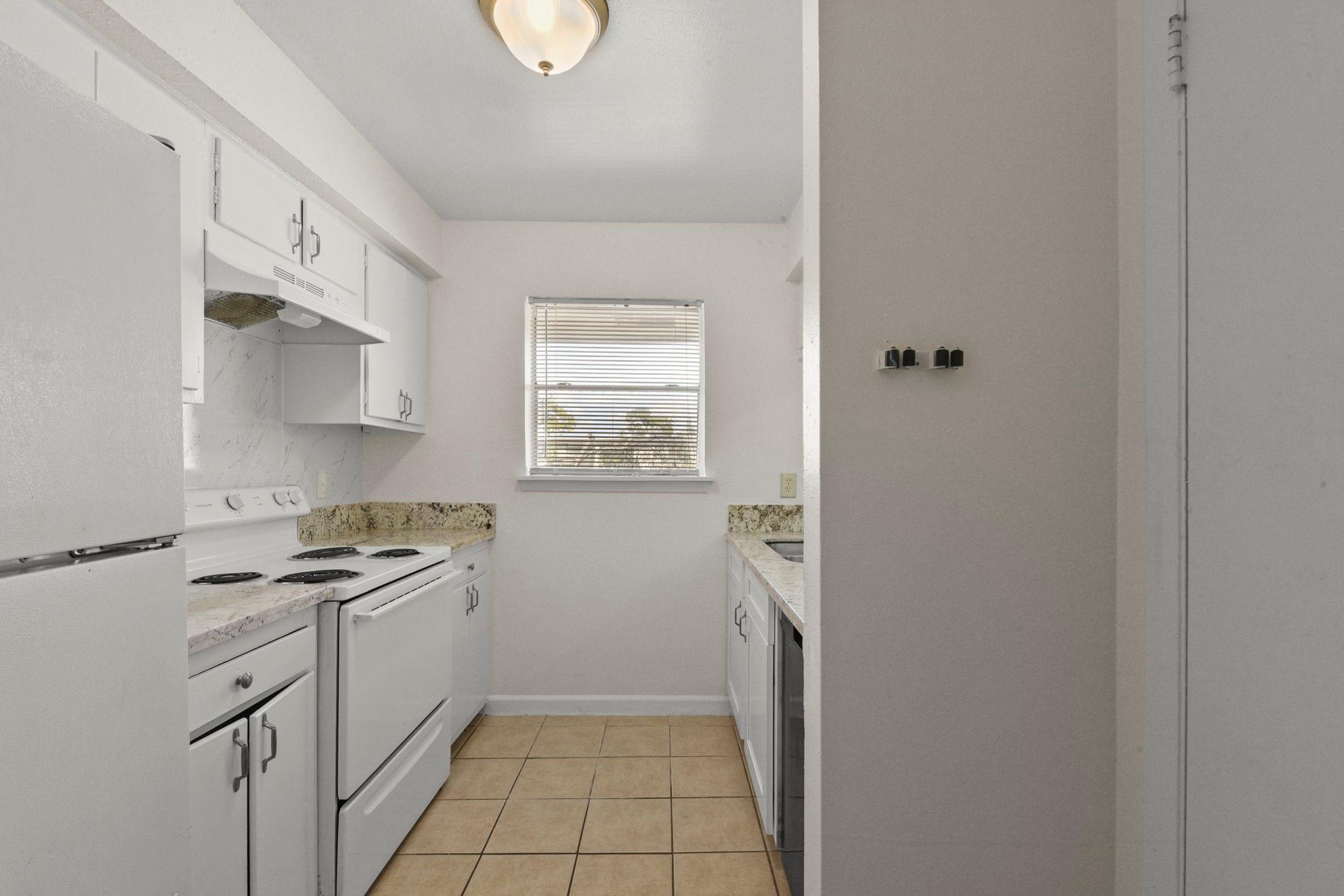 1950 Spenwick Drive # 408