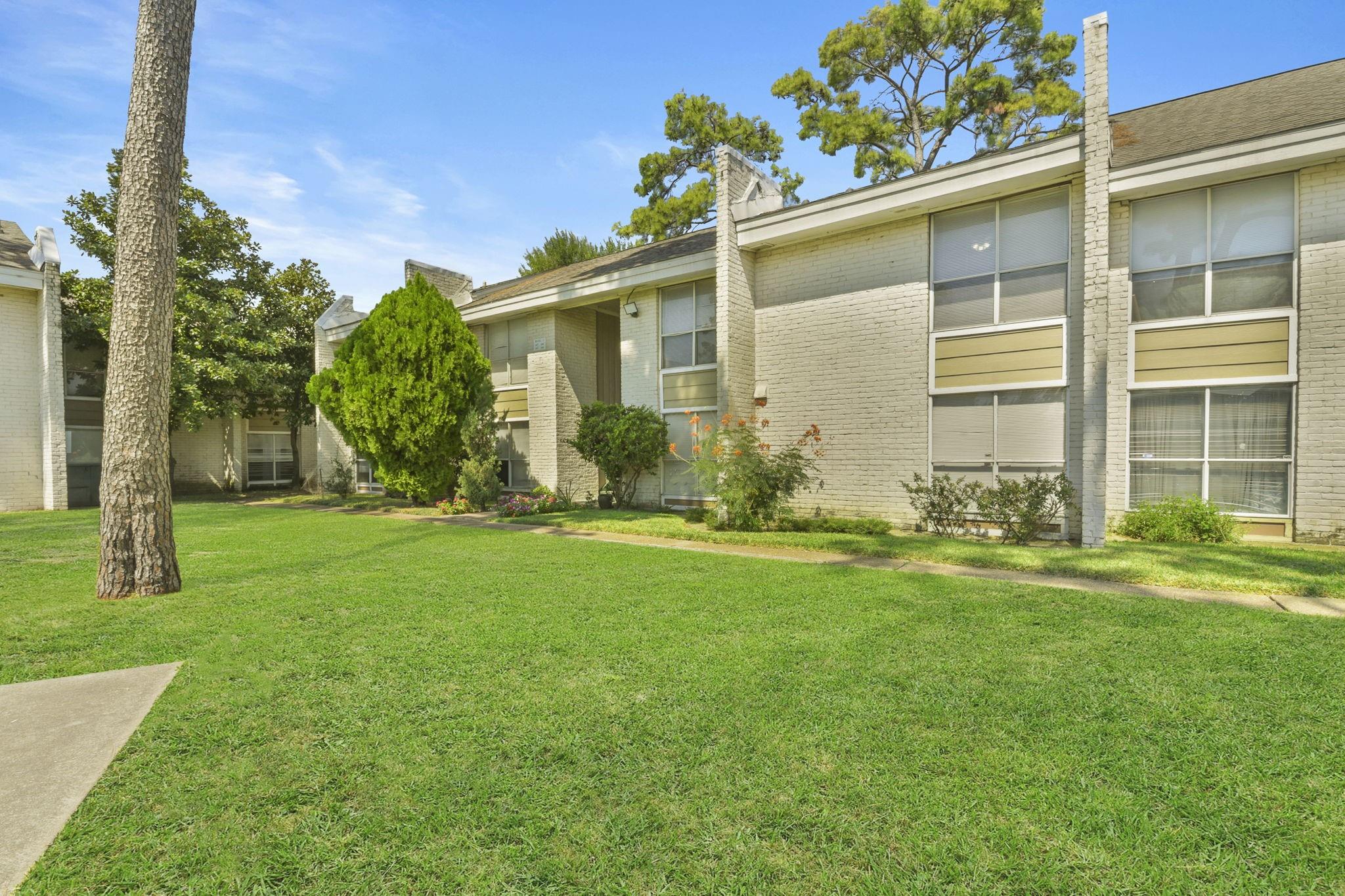 1950 Spenwick Drive # 408