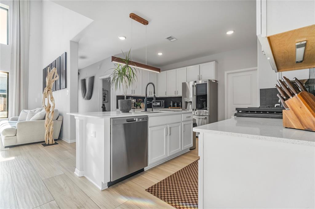 8811 Sandhill Crane Road