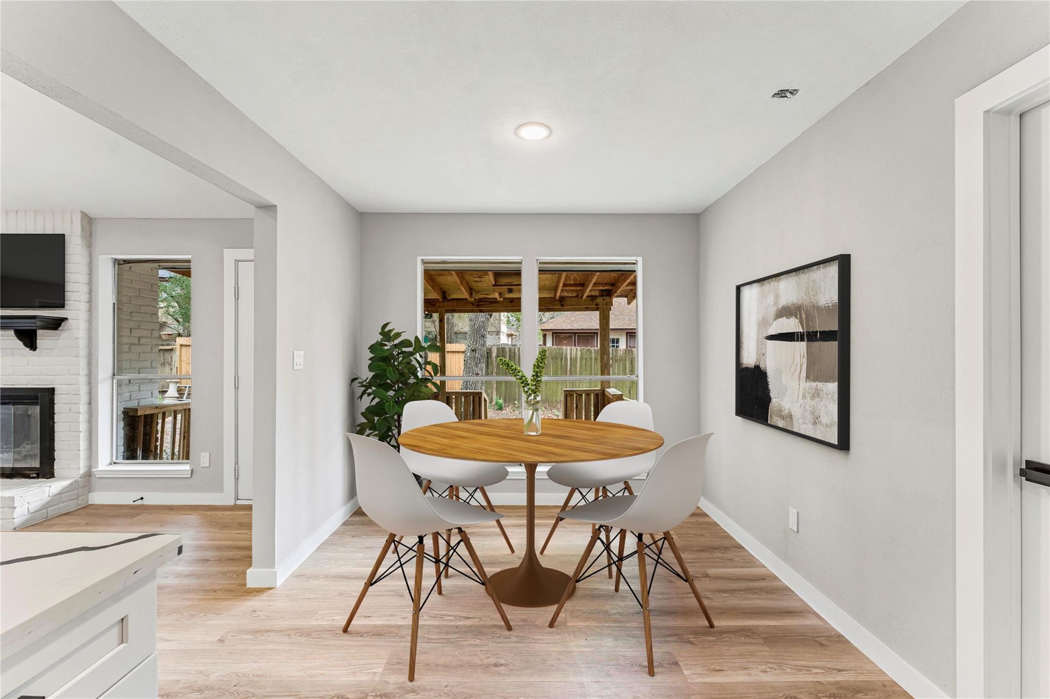 30 N Drifting Leaf Court