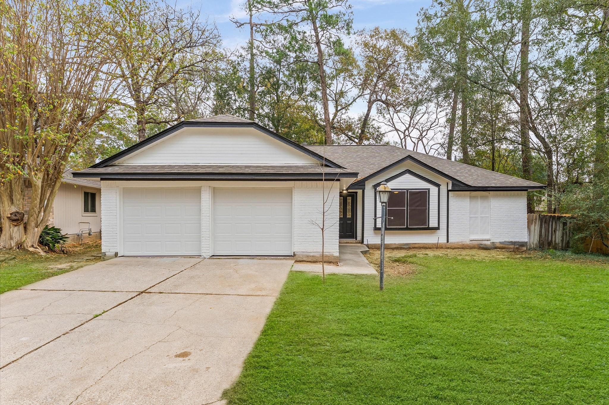 30 N Drifting Leaf Court