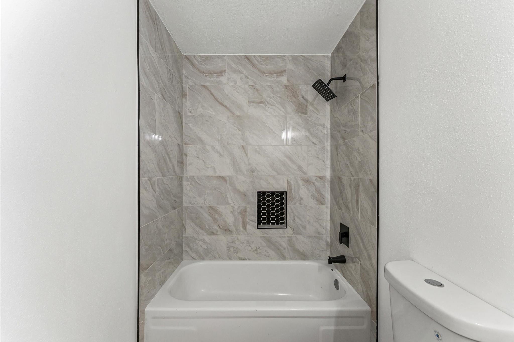 30 N Drifting Leaf Court