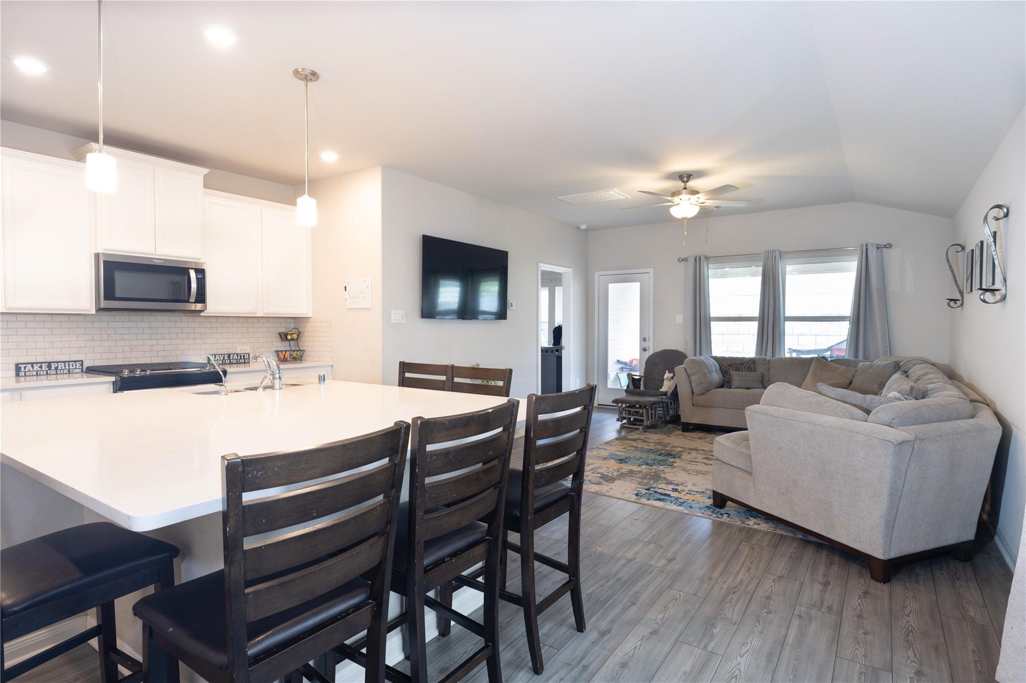 7155 Blue Oak