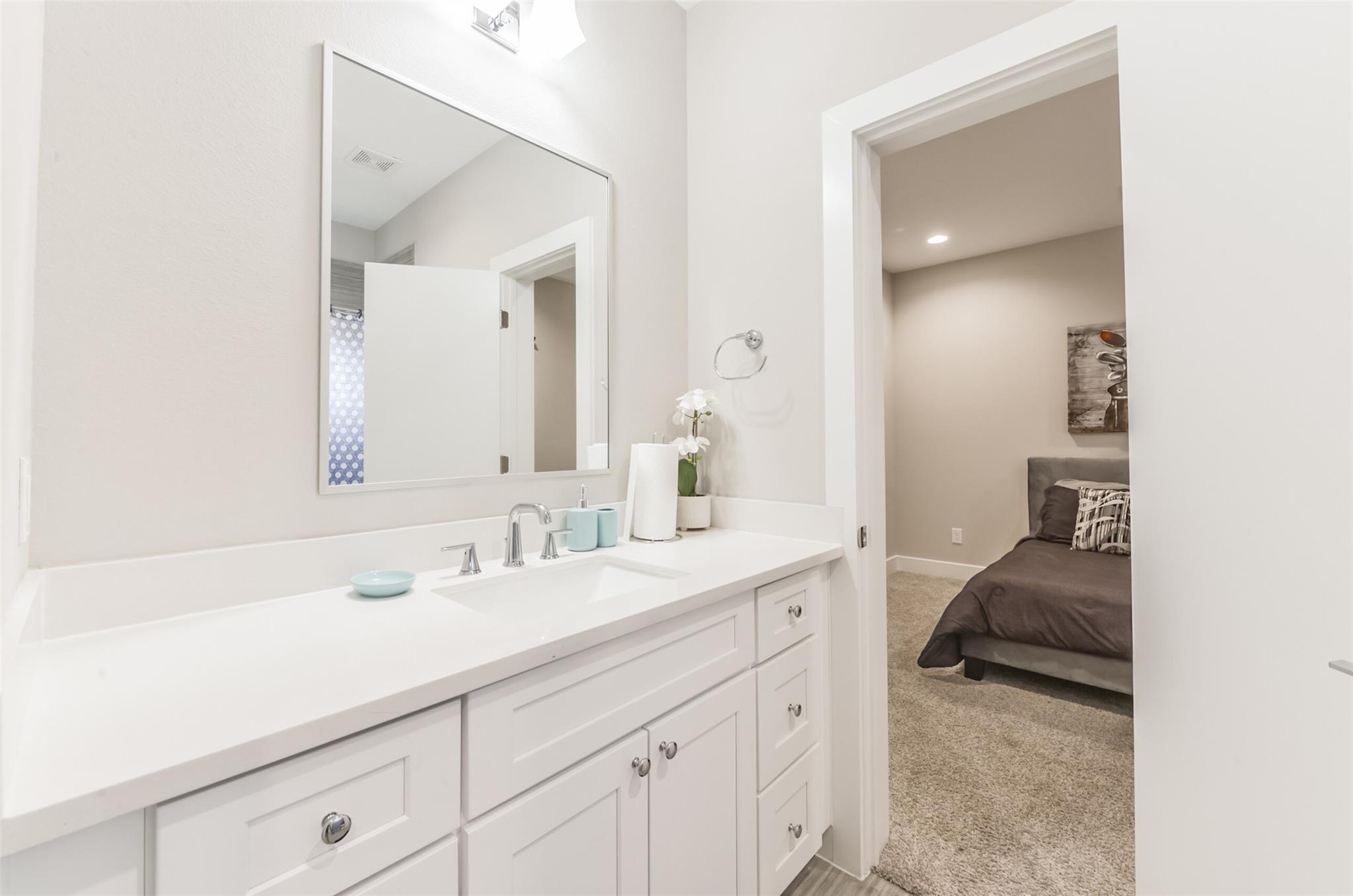 5902 Gardendale Drive # B