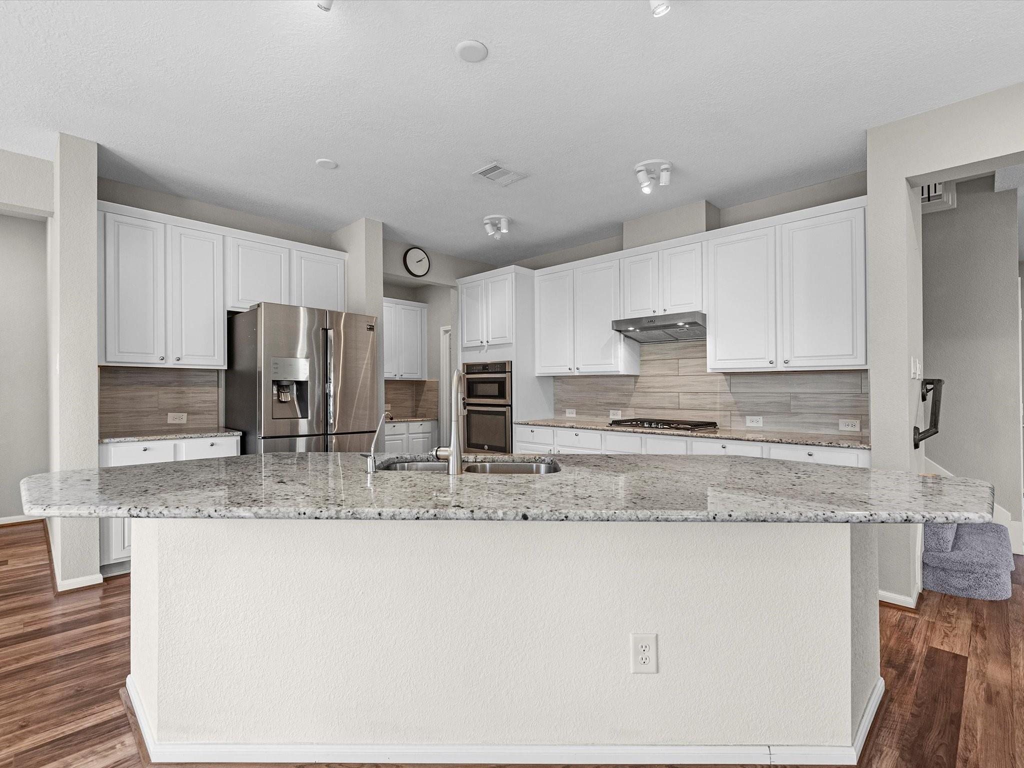 5842 Rivergrove Park Drive