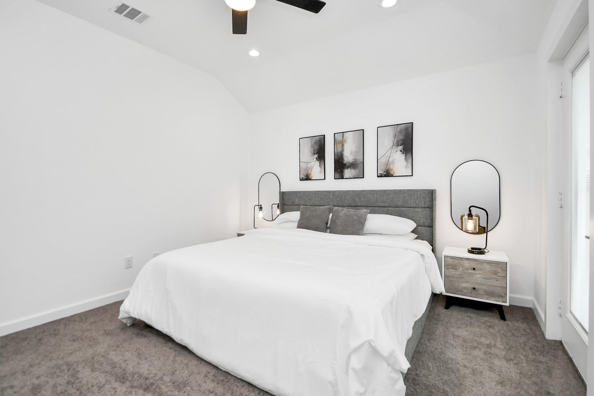 5125 Chennault Street Unit: A/B
