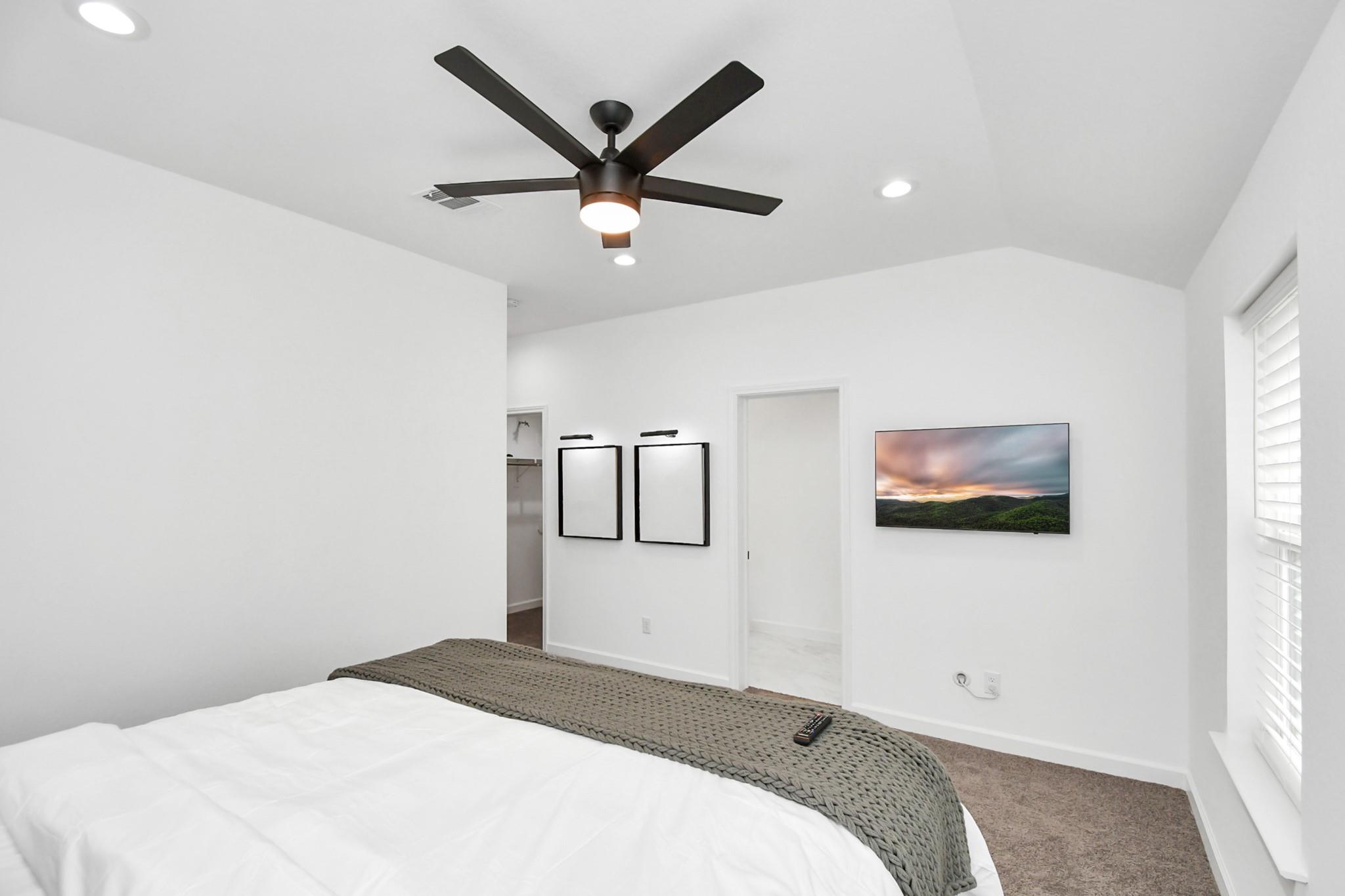 5125 Chennault Street Unit: A/B
