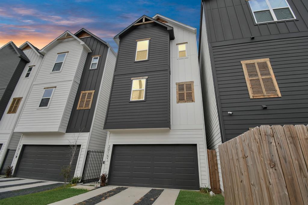 2015 Cochran Street