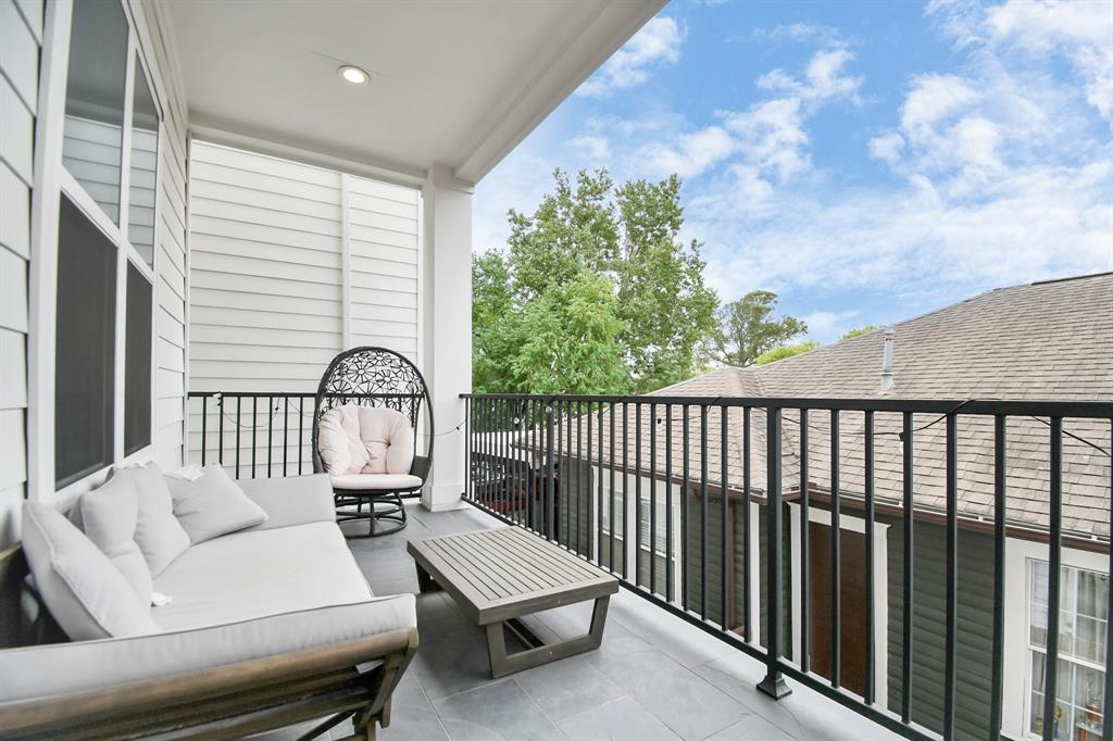 2015 Cochran Street