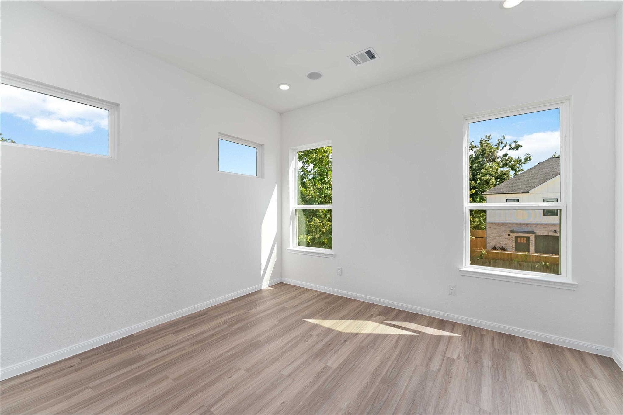 4713 Mallow Street Unit: E/F