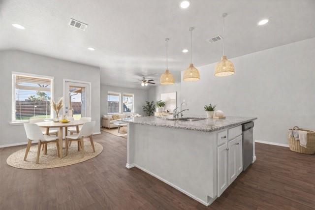 4763 Avellino Base Drive