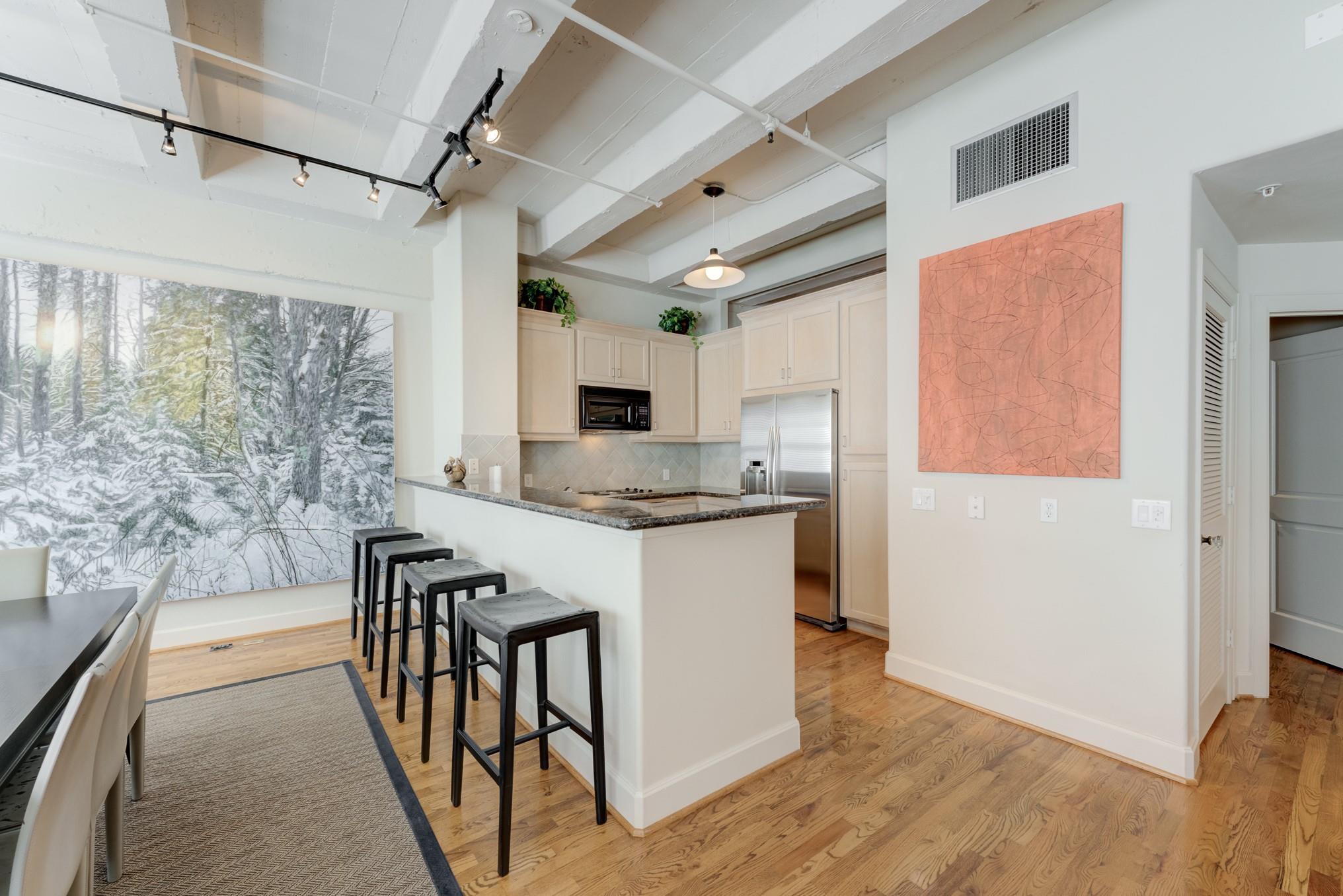 1120 Texas Street # 5D