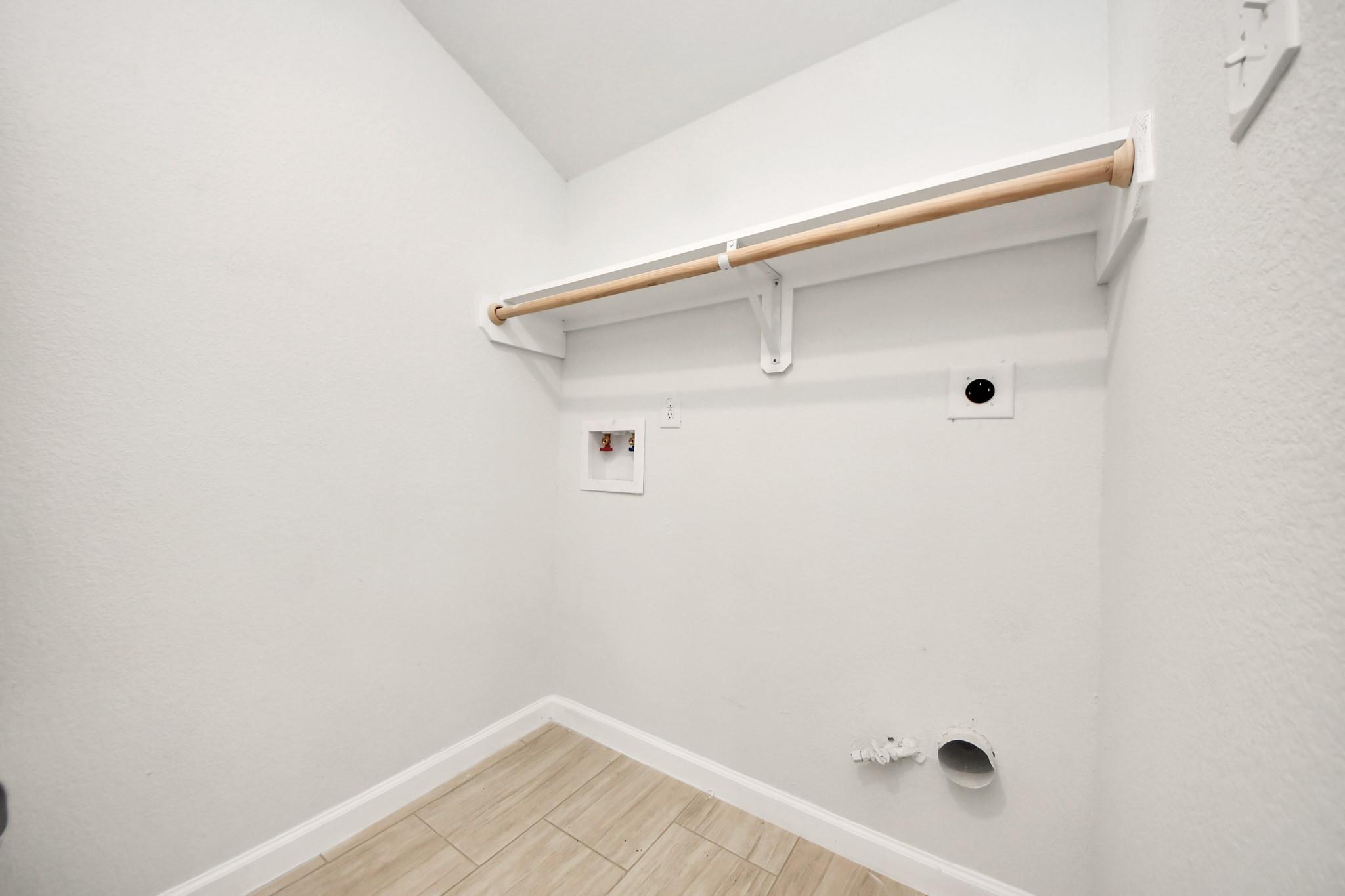 5823 Southgood Street