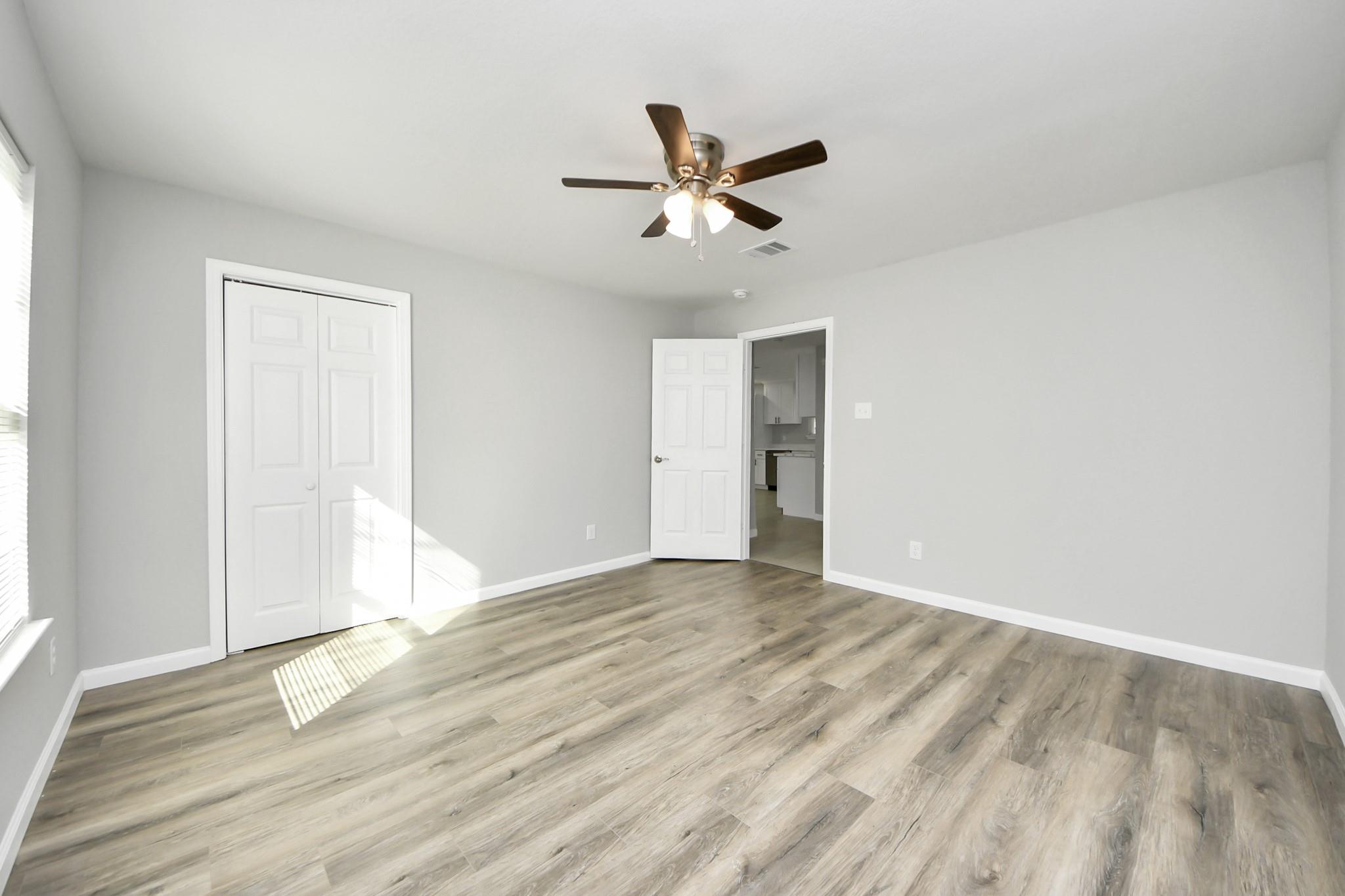 5823 Southgood Street