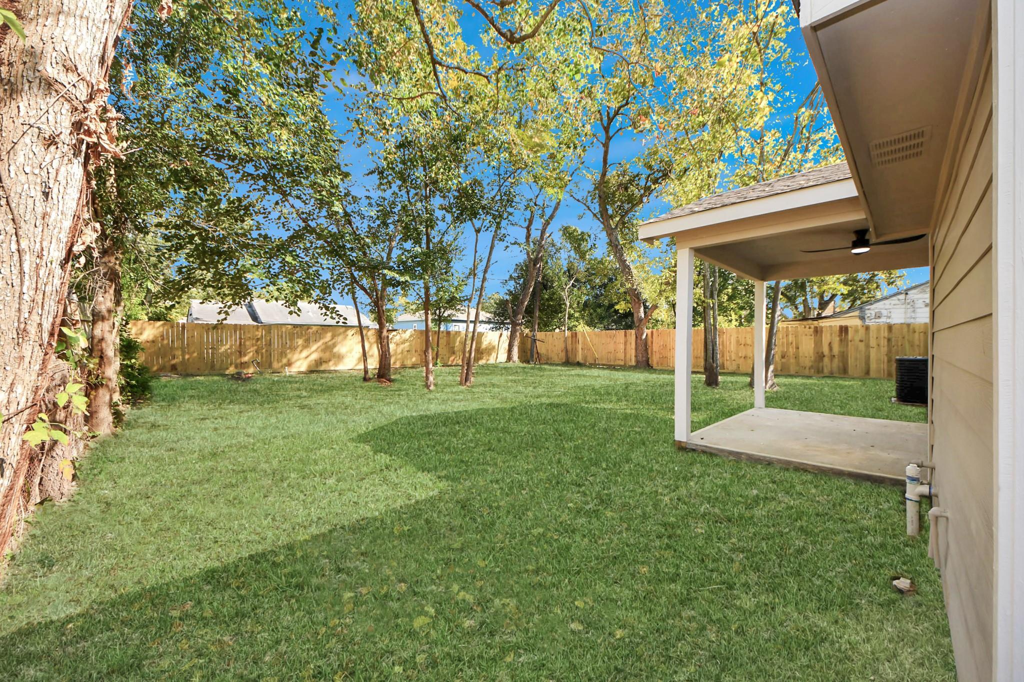 5823 Southgood Street