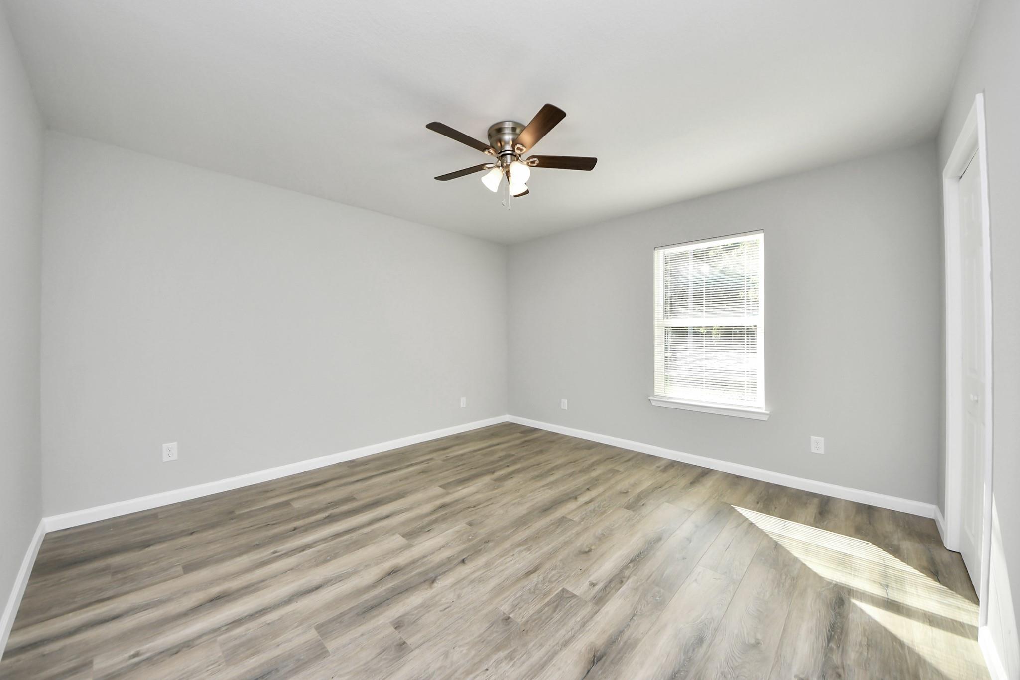 5823 Southgood Street