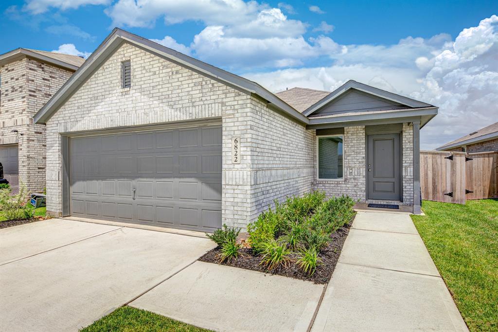 6822 Date Palm Drive