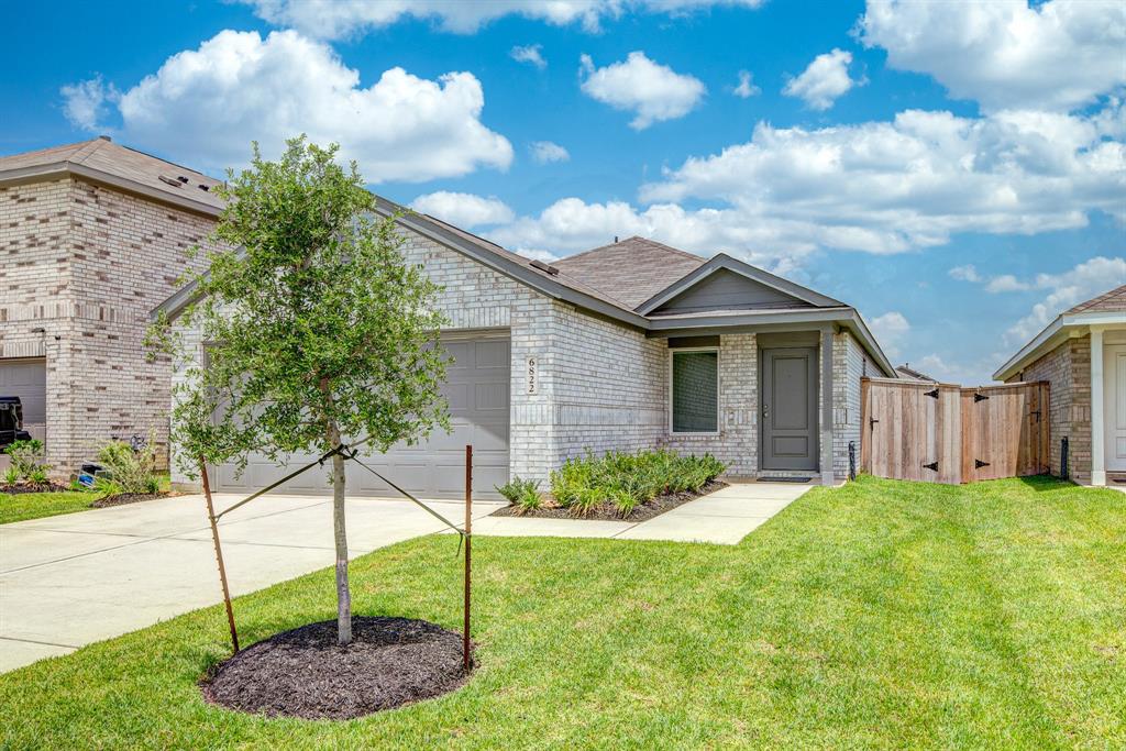 6822 Date Palm Drive