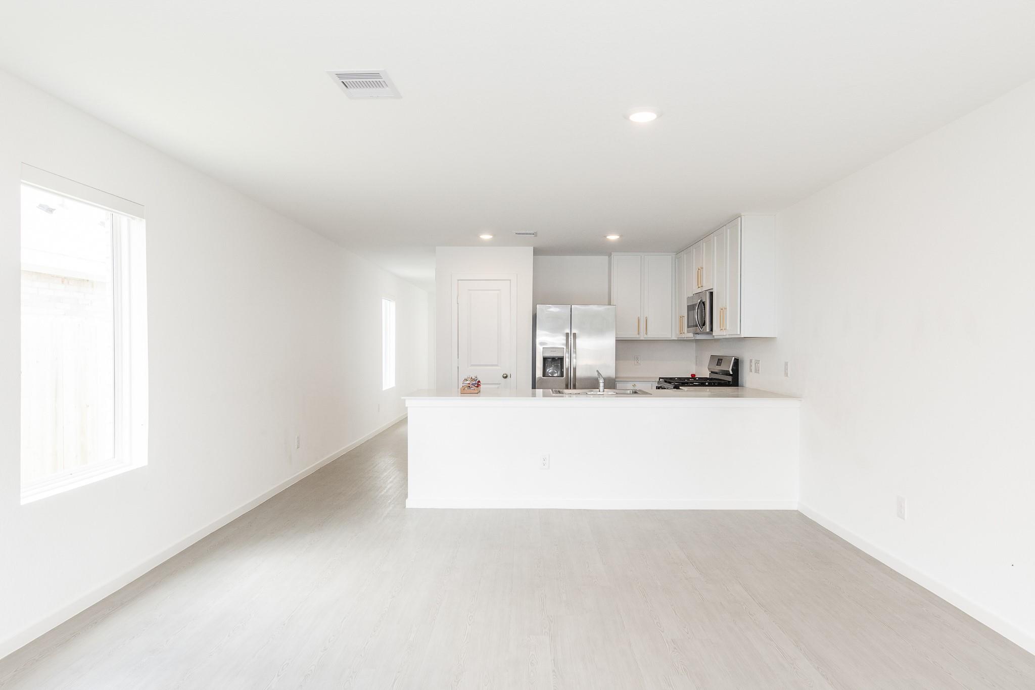 6822 Date Palm Drive