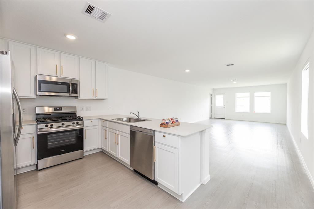 6822 Date Palm Drive