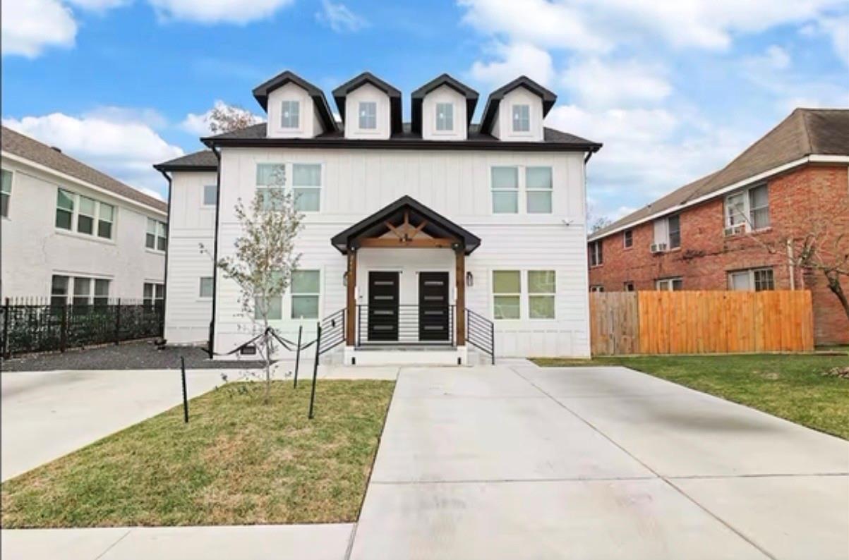 2406 Truxillo Street Unit: A LOWER