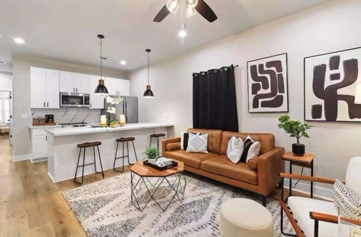 2406 Truxillo Street Unit: A LOWER