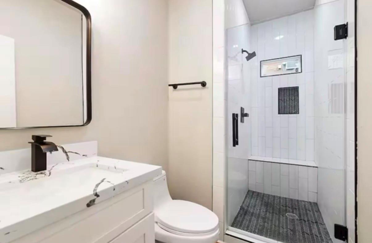 2406 Truxillo Street Unit: A LOWER