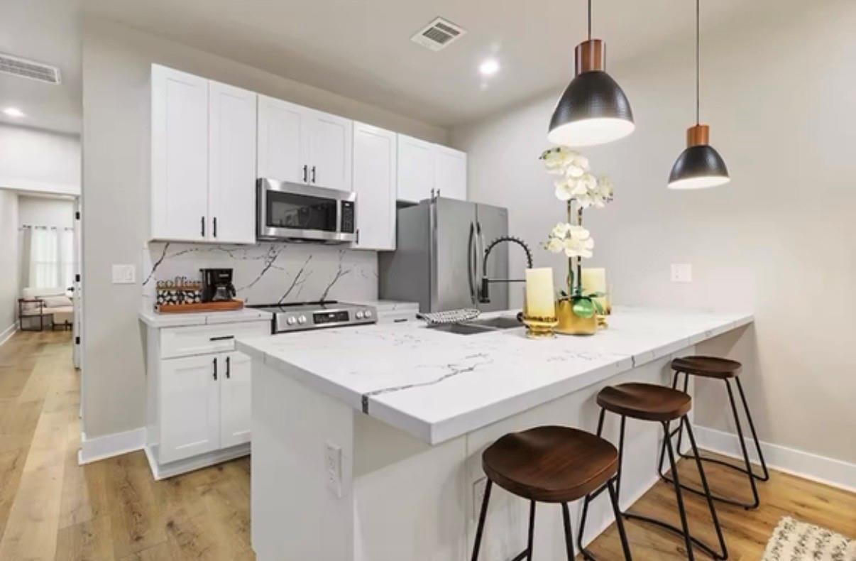 2406 Truxillo Street Unit: A LOWER