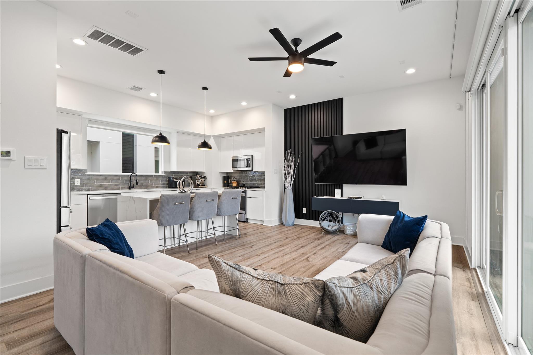 2404 Hadley Street # C