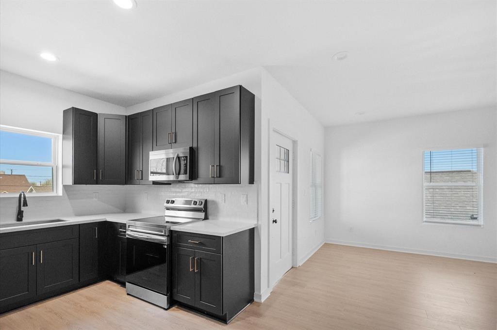 9732 Tuffly Street Unit: A/B