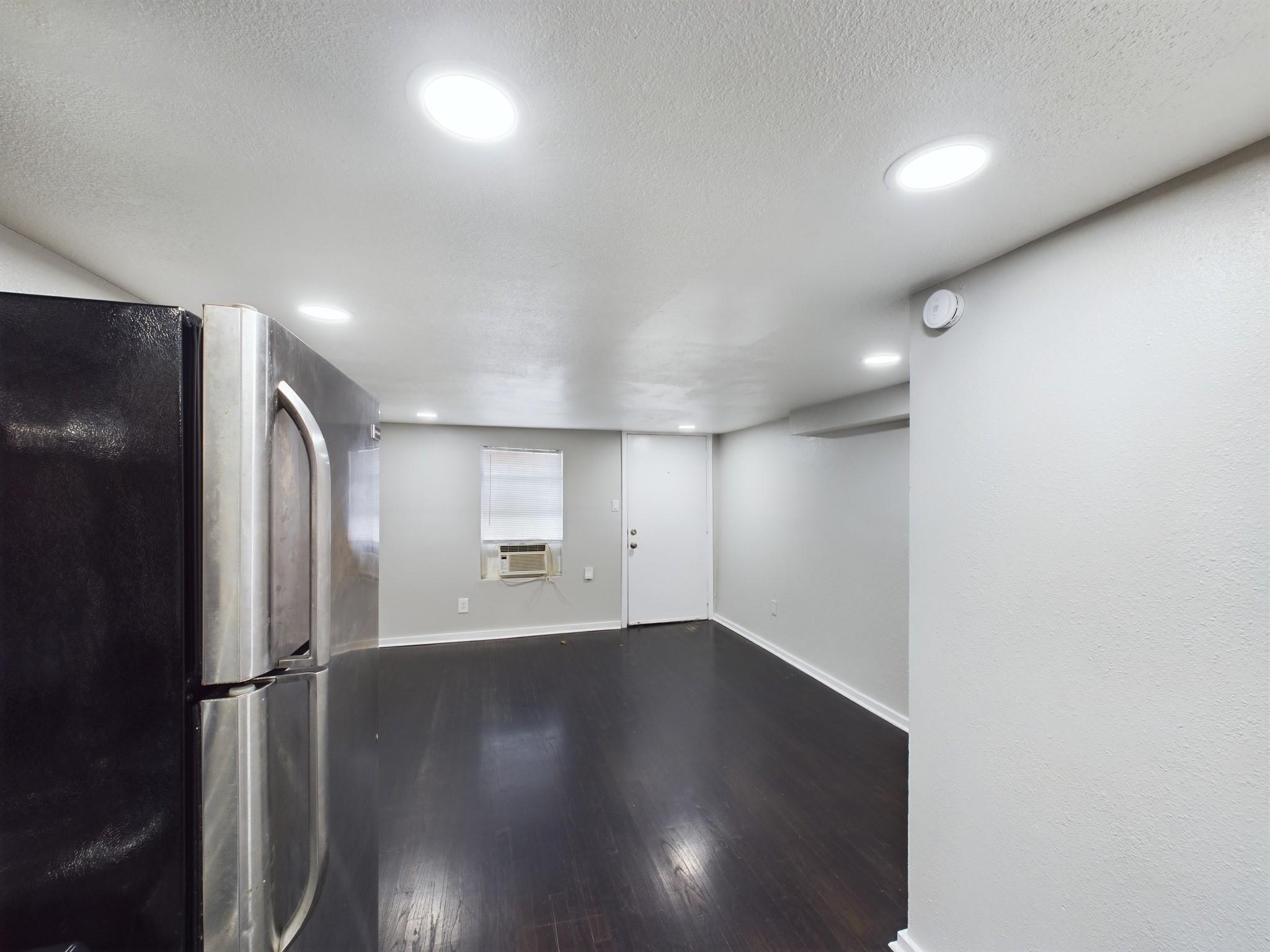 605 Enid 1/2 2 Street