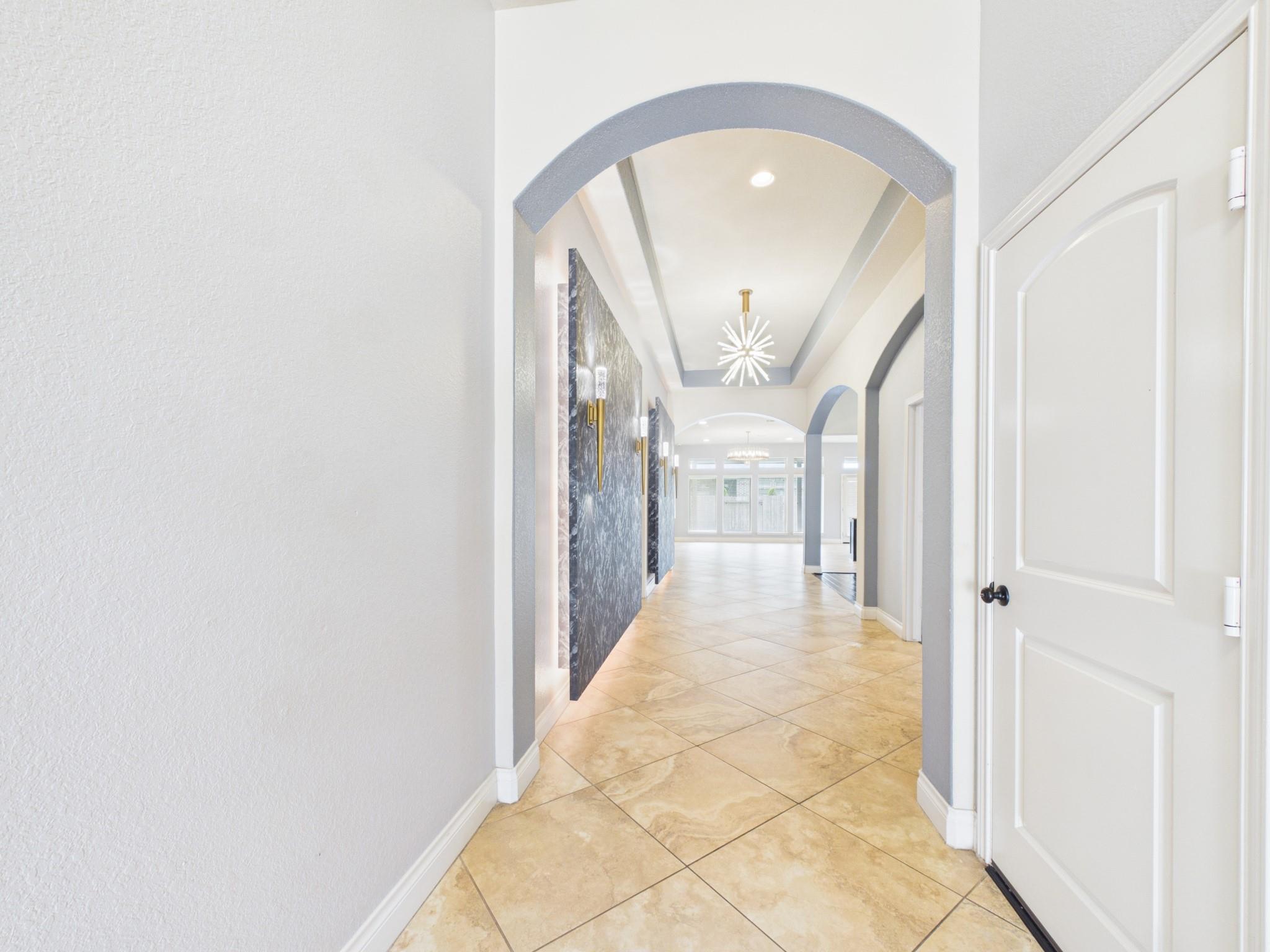 2807 Naples Park Lane