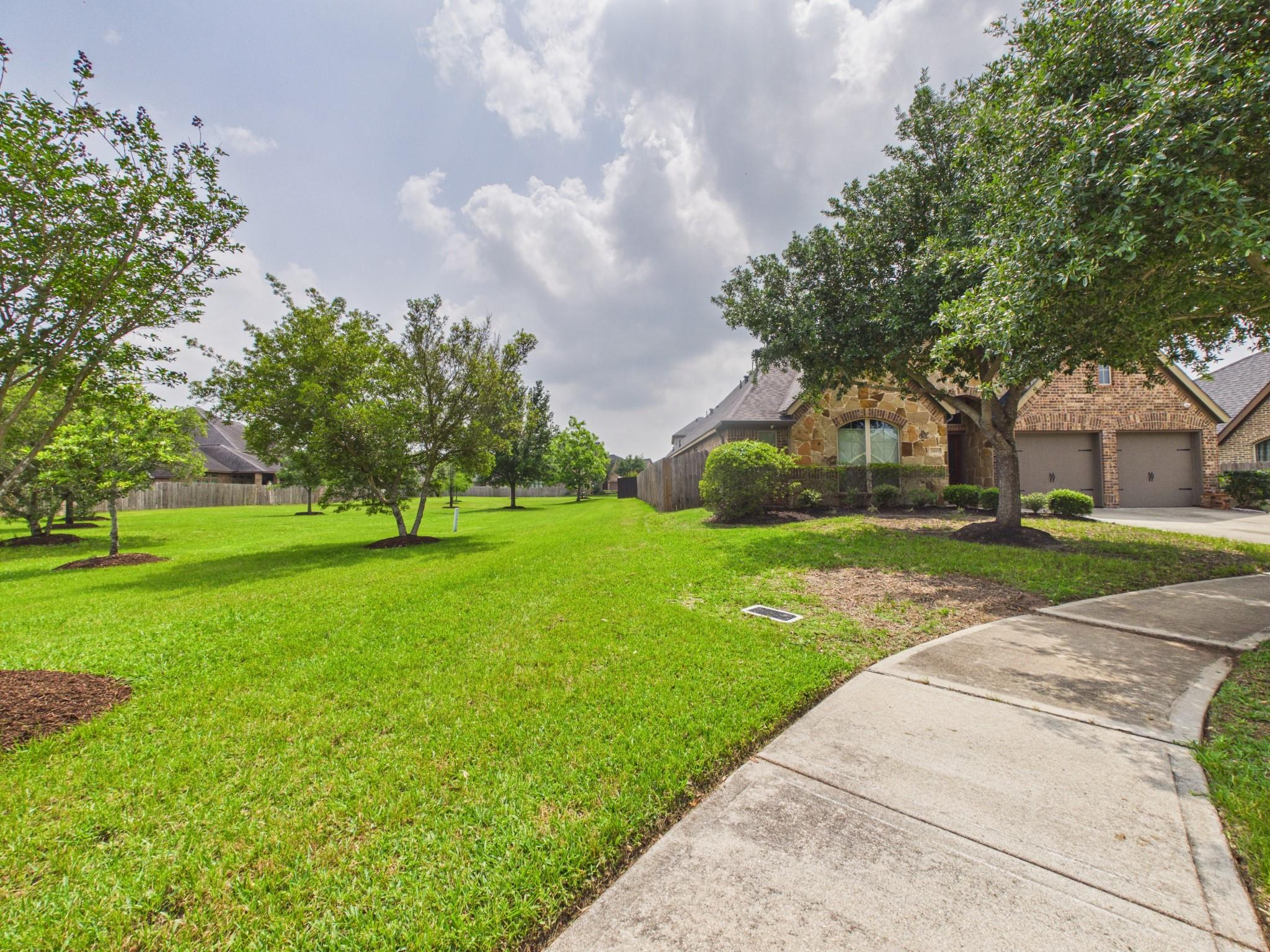 2807 Naples Park Lane