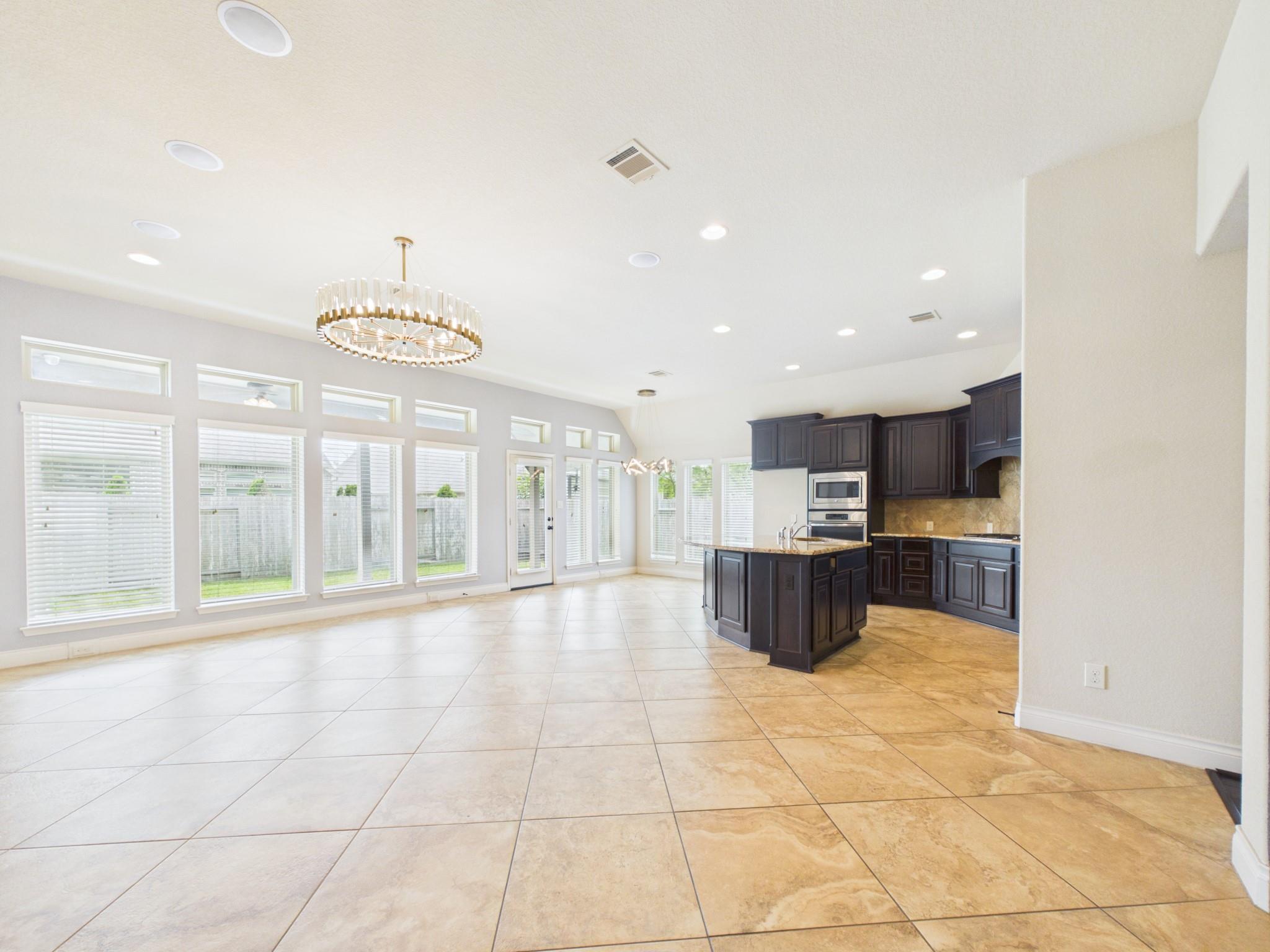 2807 Naples Park Lane
