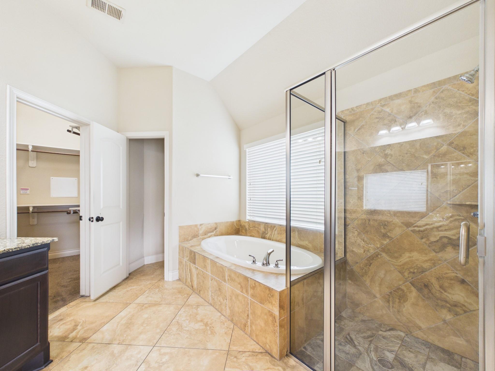 2807 Naples Park Lane