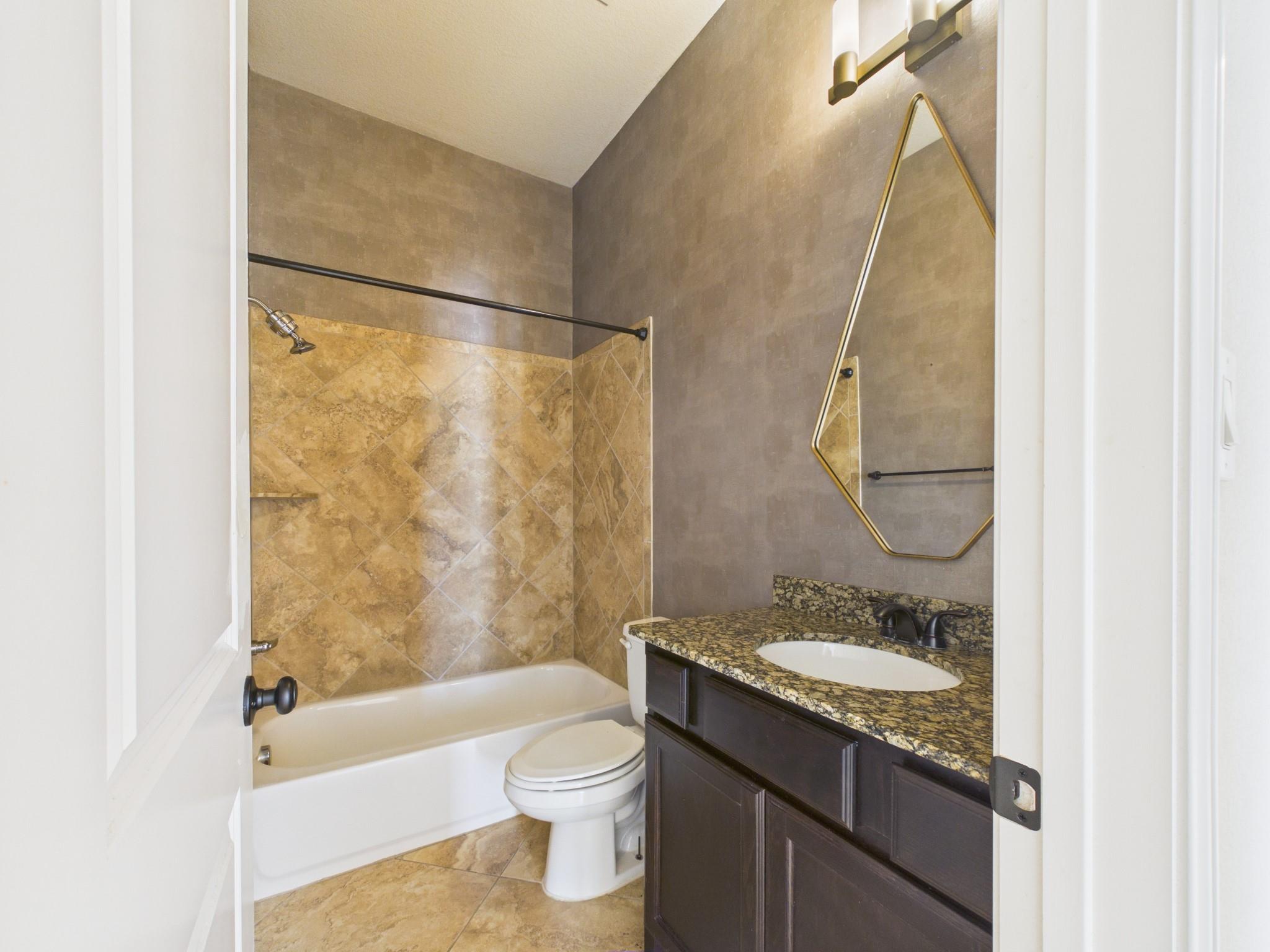 2807 Naples Park Lane