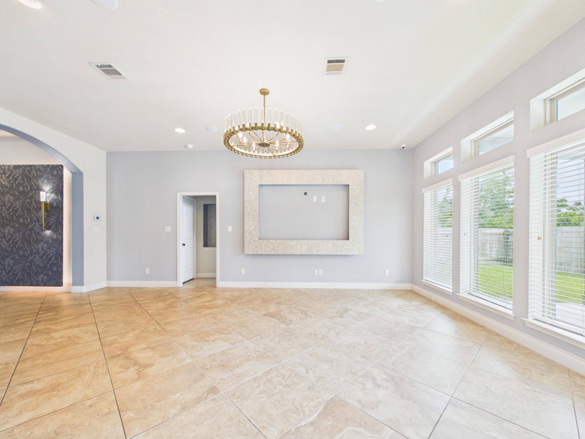 2807 Naples Park Lane