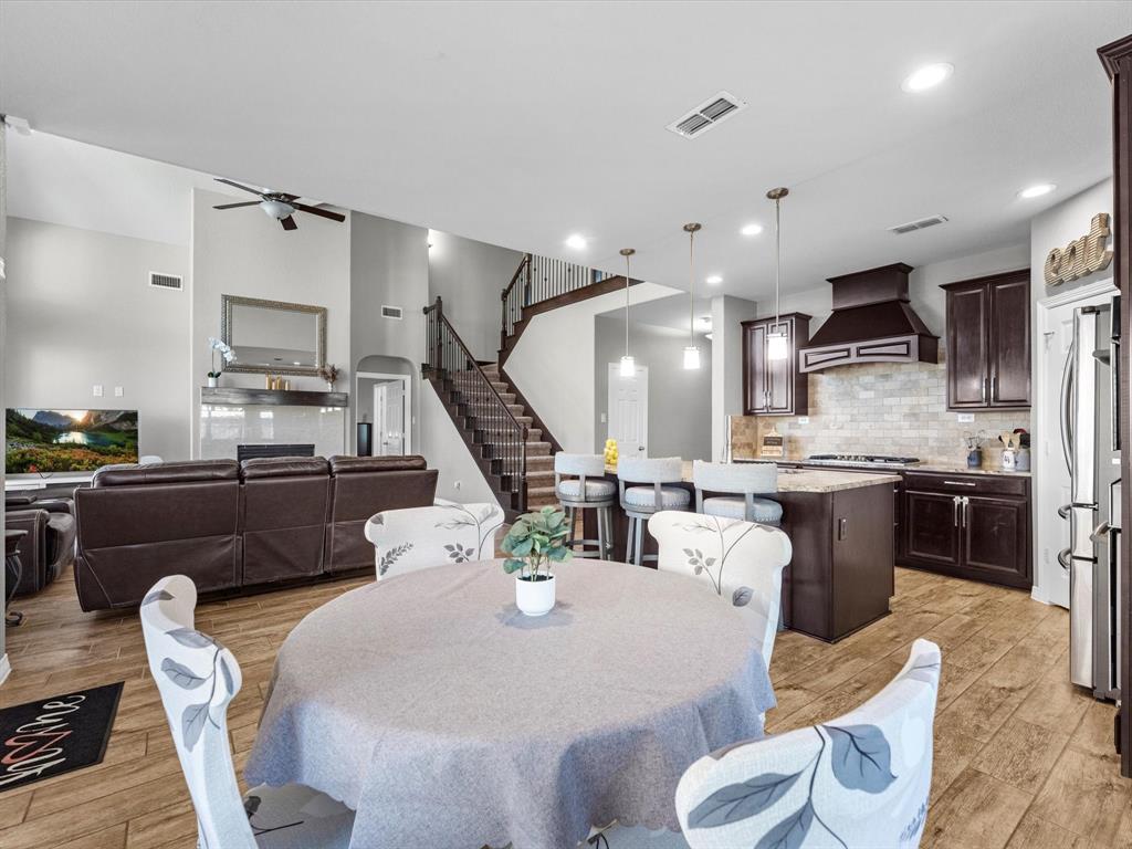 1014 Pretty Point Court