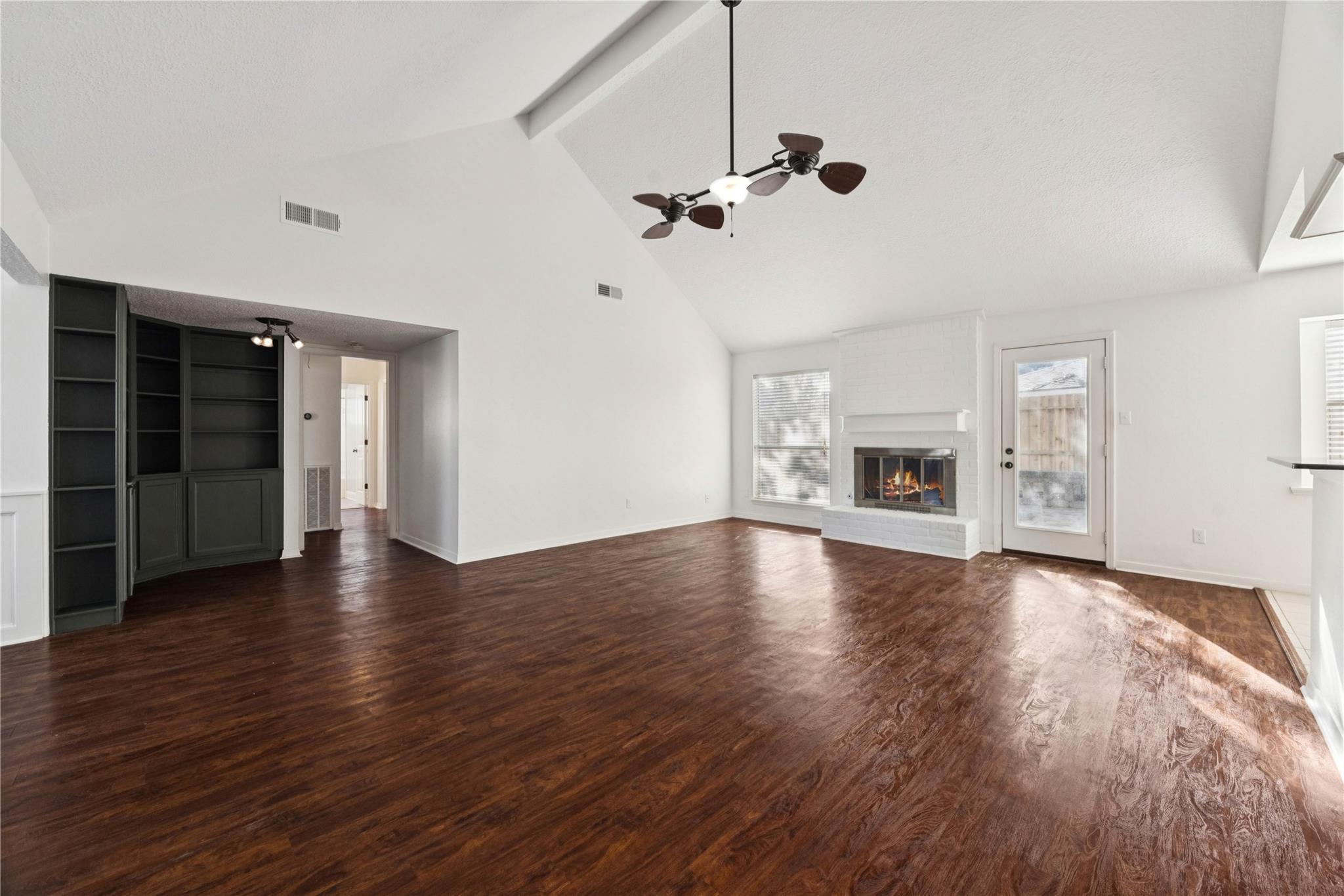 6611 Castle Lane Drive