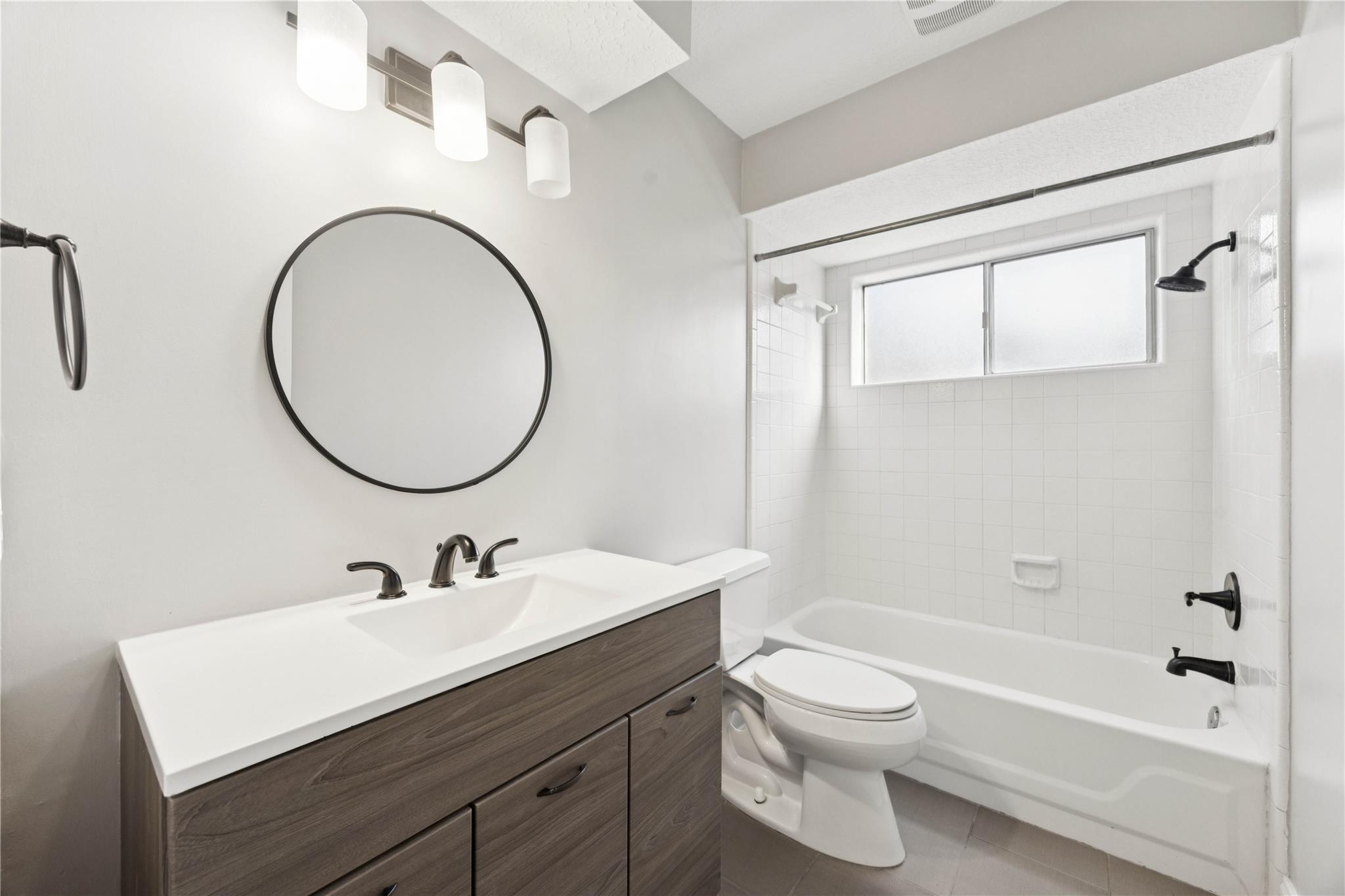 6611 Castle Lane Drive