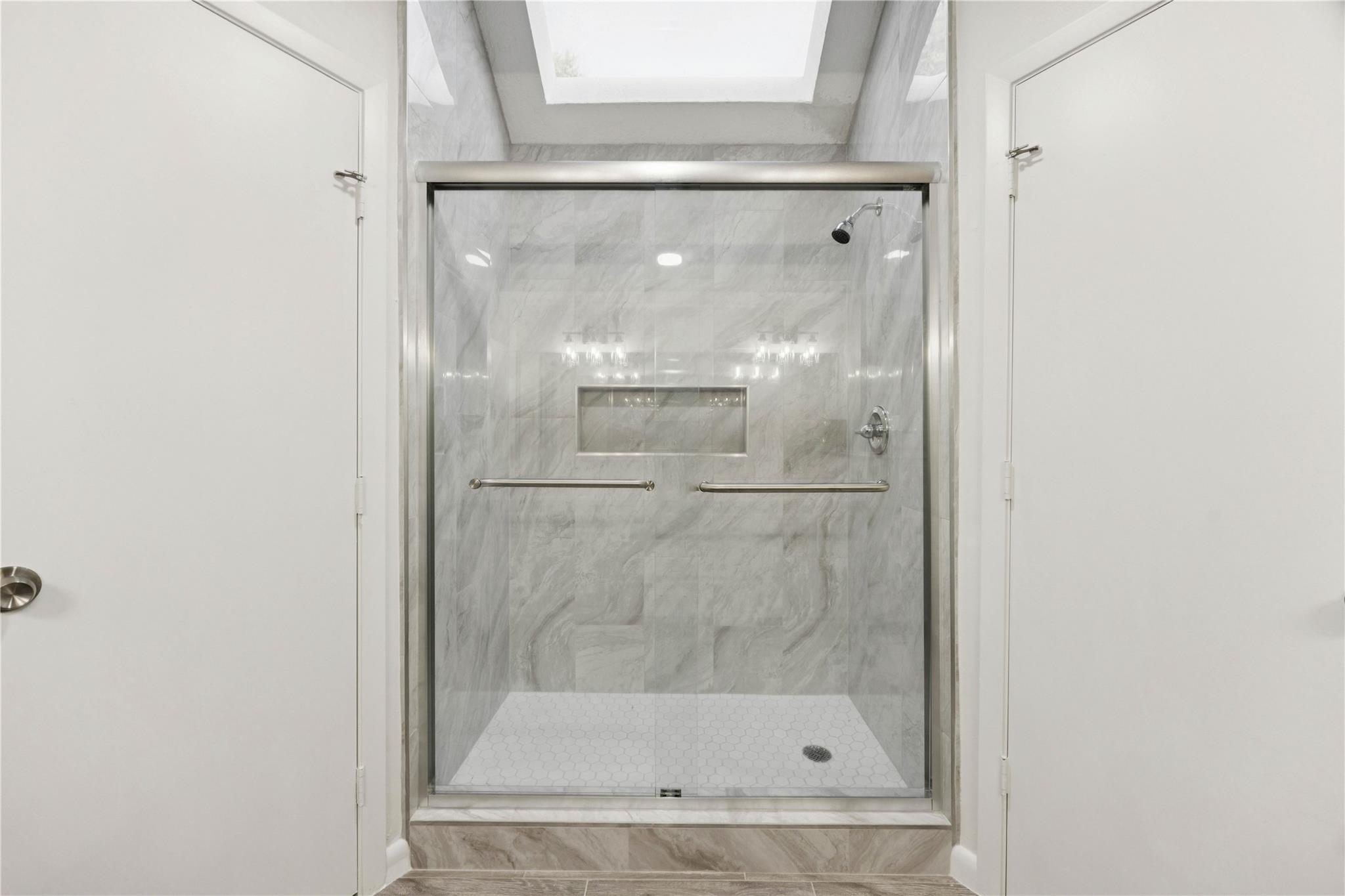 6611 Castle Lane Drive