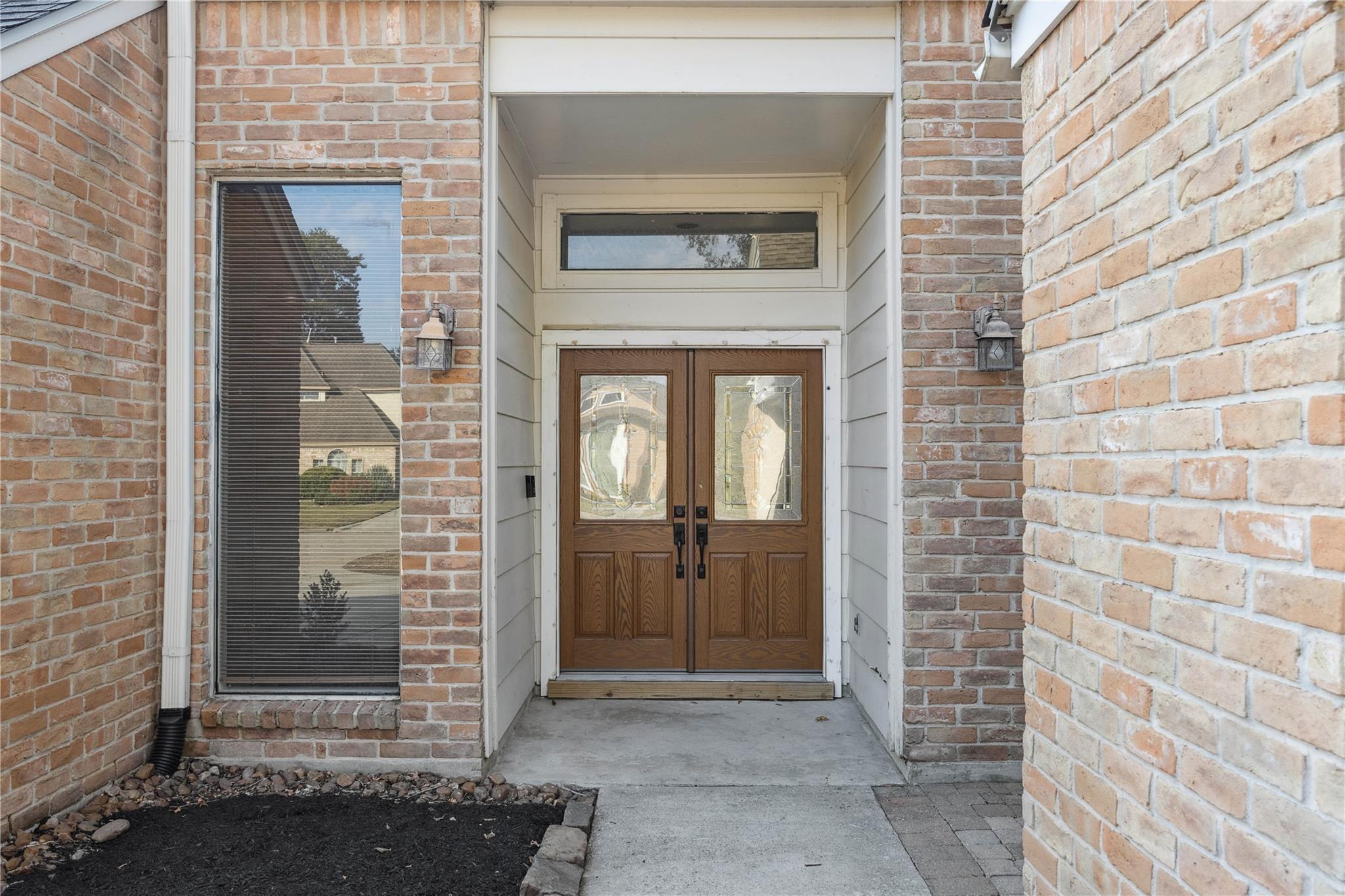 6611 Castle Lane Drive