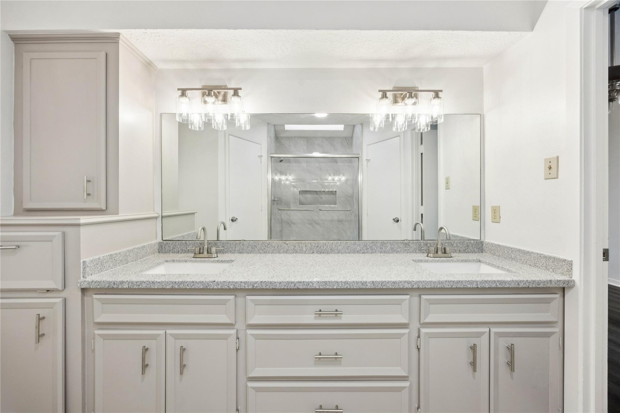 6611 Castle Lane Drive