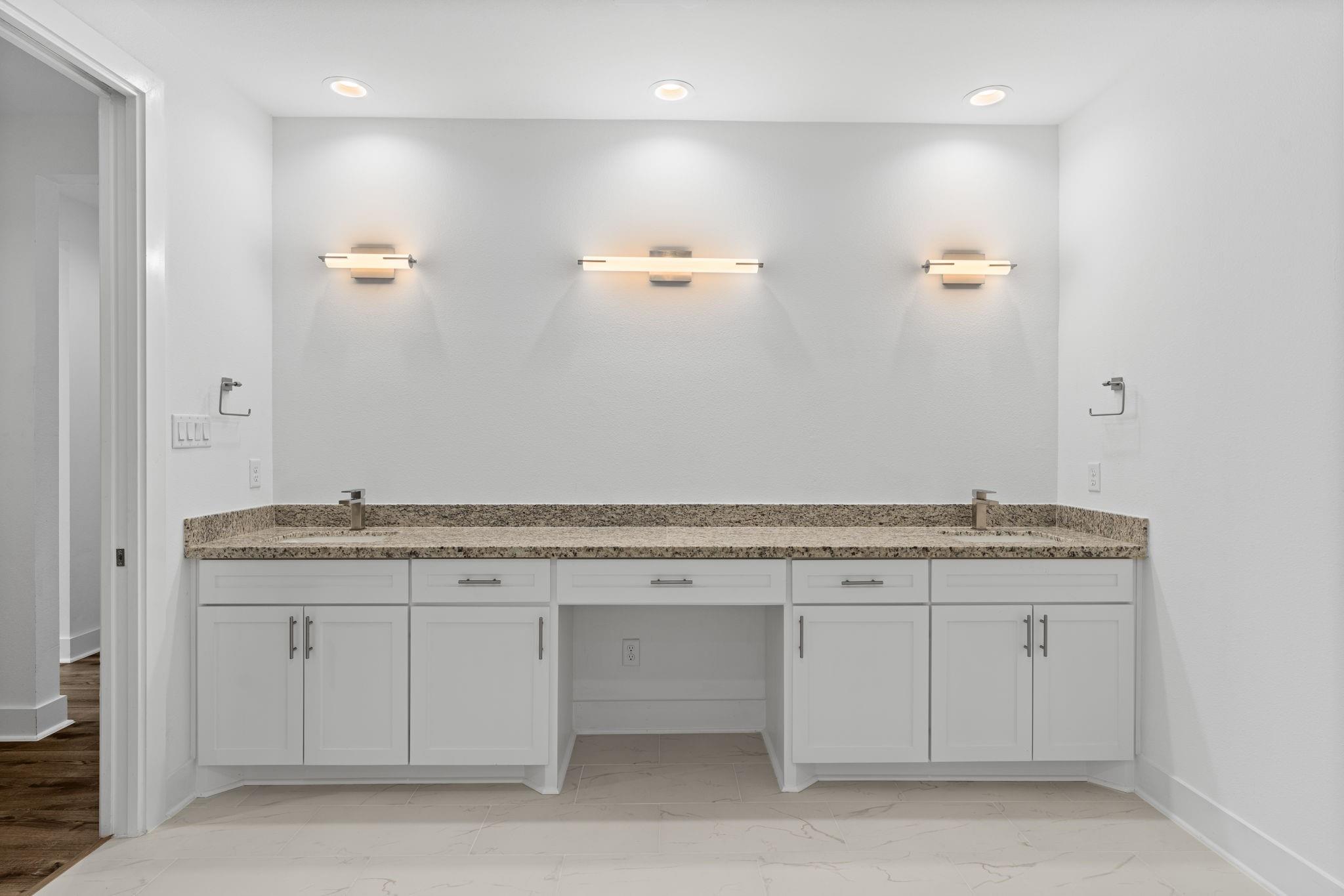 5608 Savyon Drive, Houston